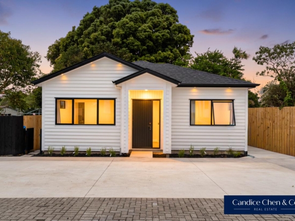 Stand-Alone, Single-Level Home