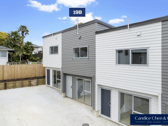 Stylish, Low-Maintenance Living on Freehold Title