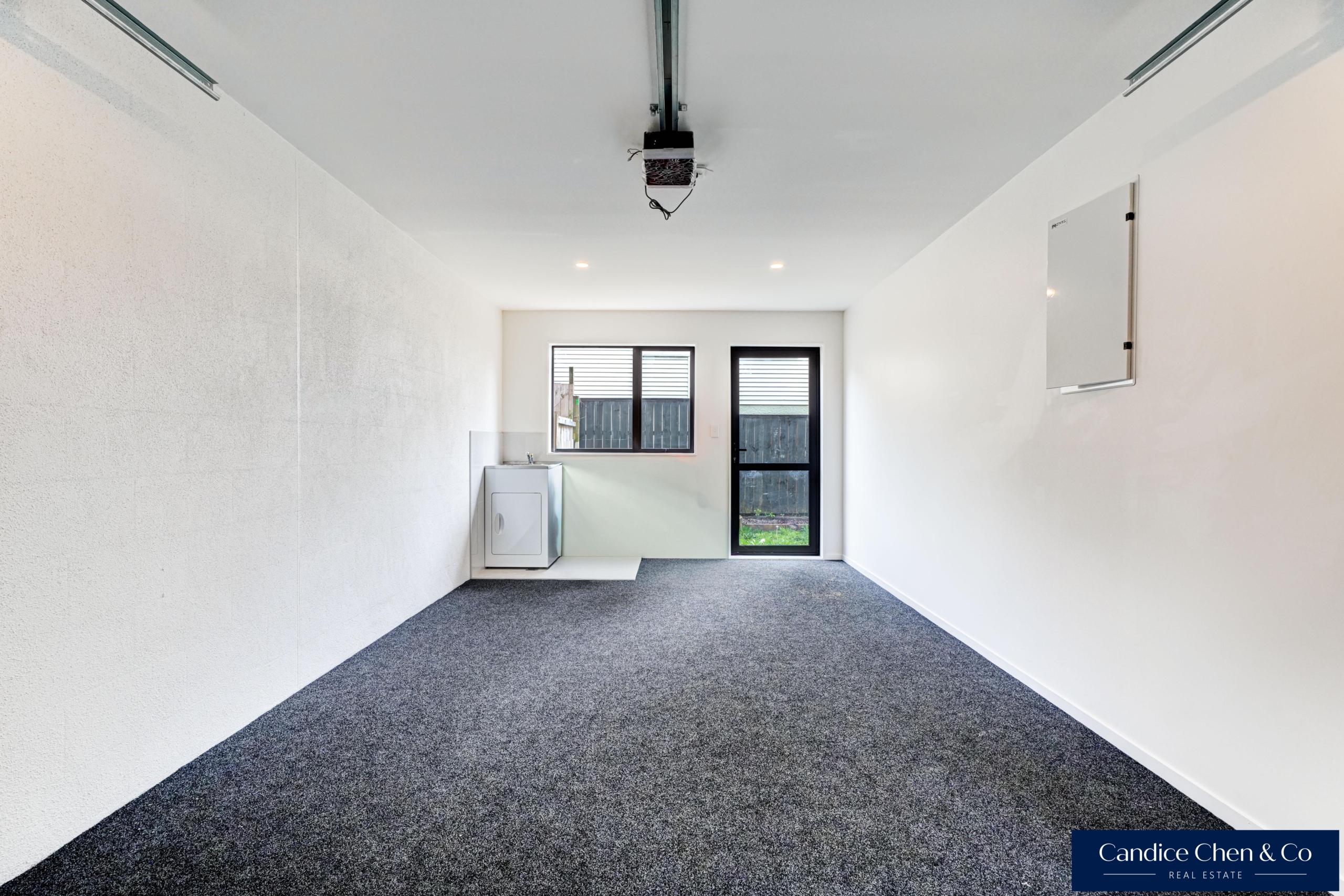 165916287__1770864372-165916287__1762208661-165916287__1759280132-39881-INTERIOR-9 Freehold 5-Bedroom Move in Before Christmas