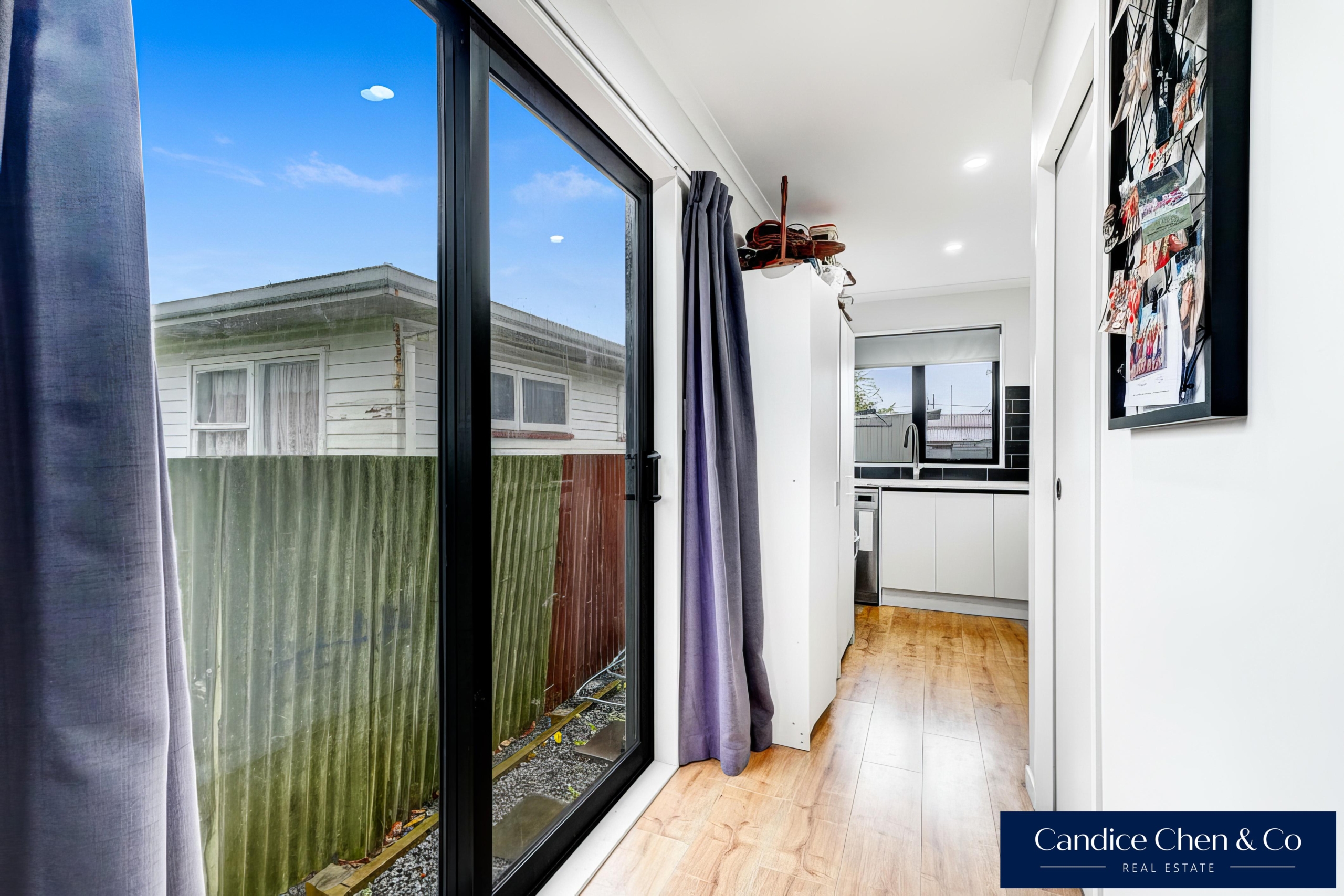 168257888__1769486885-168257888__1760579174-62615-INTERIOR-3 Under $700K