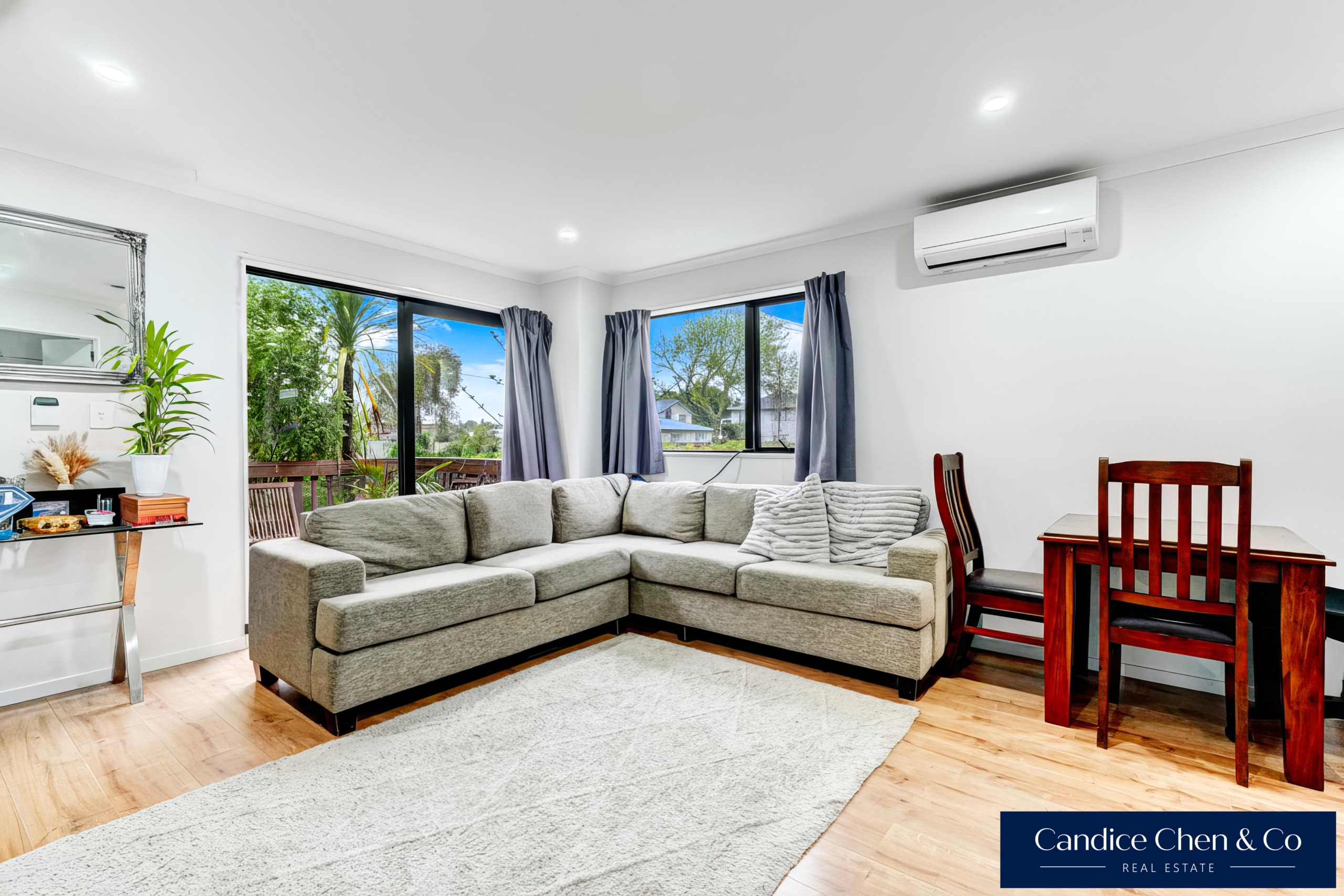 168257894__1769486885-168257894__1760579180-49640-INTERIOR-5 Under $700K