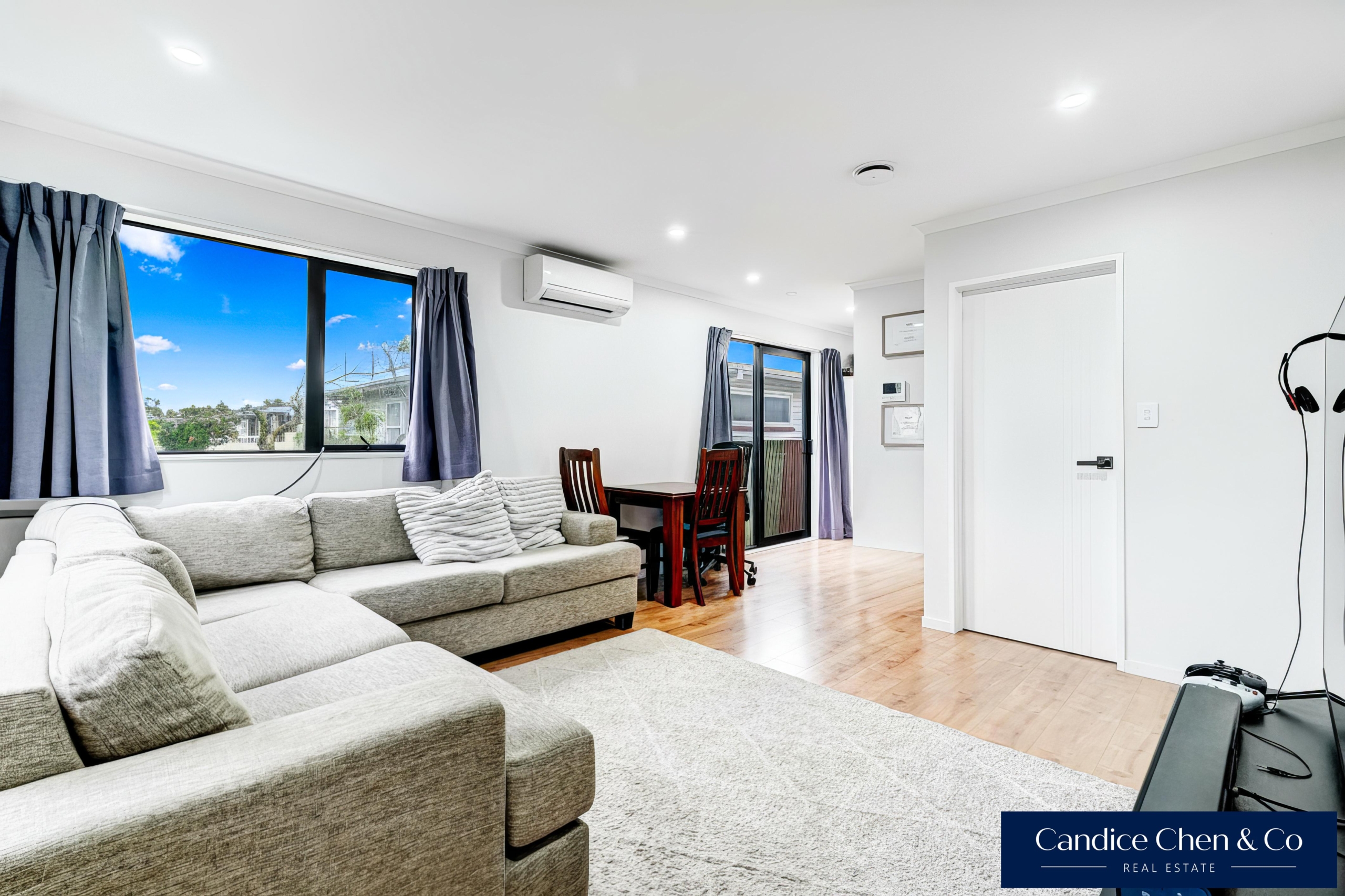 168257897__1769486885-168257897__1760579181-62712-INTERIOR-6 Under $700K