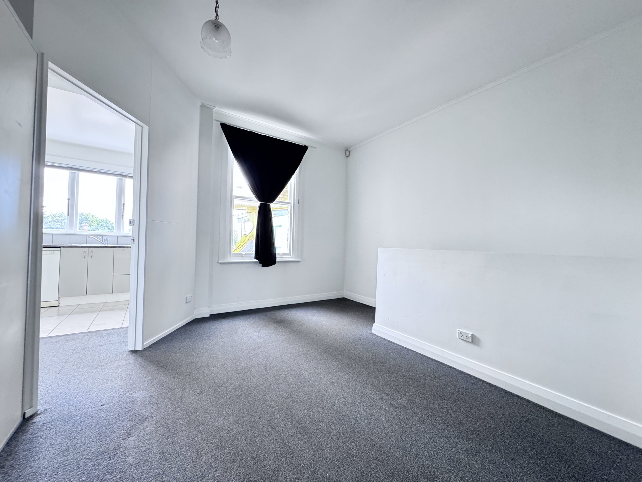 181122358__1766474266-80411-IMG4799 Affordable commerce unit on Dominion Rd