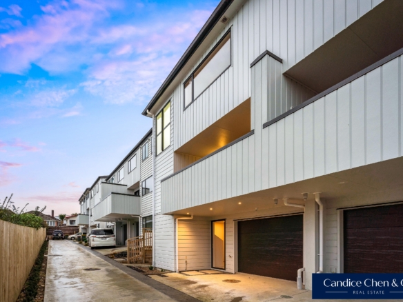 Freehold 5-Bedroom Move in Before Christmas