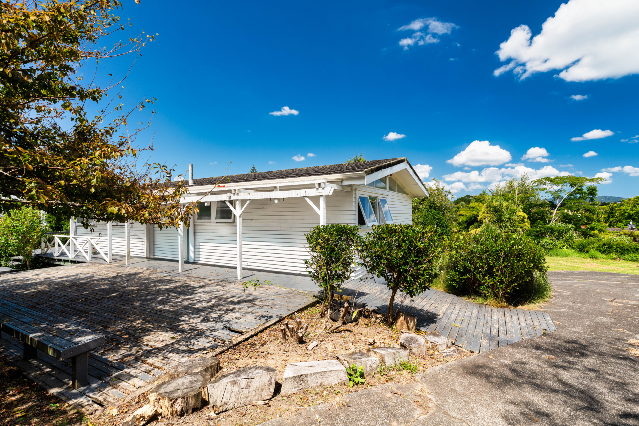 187683392__1771379214-64319-EXTERIOR-7 Sunsets, Space & Seclusion