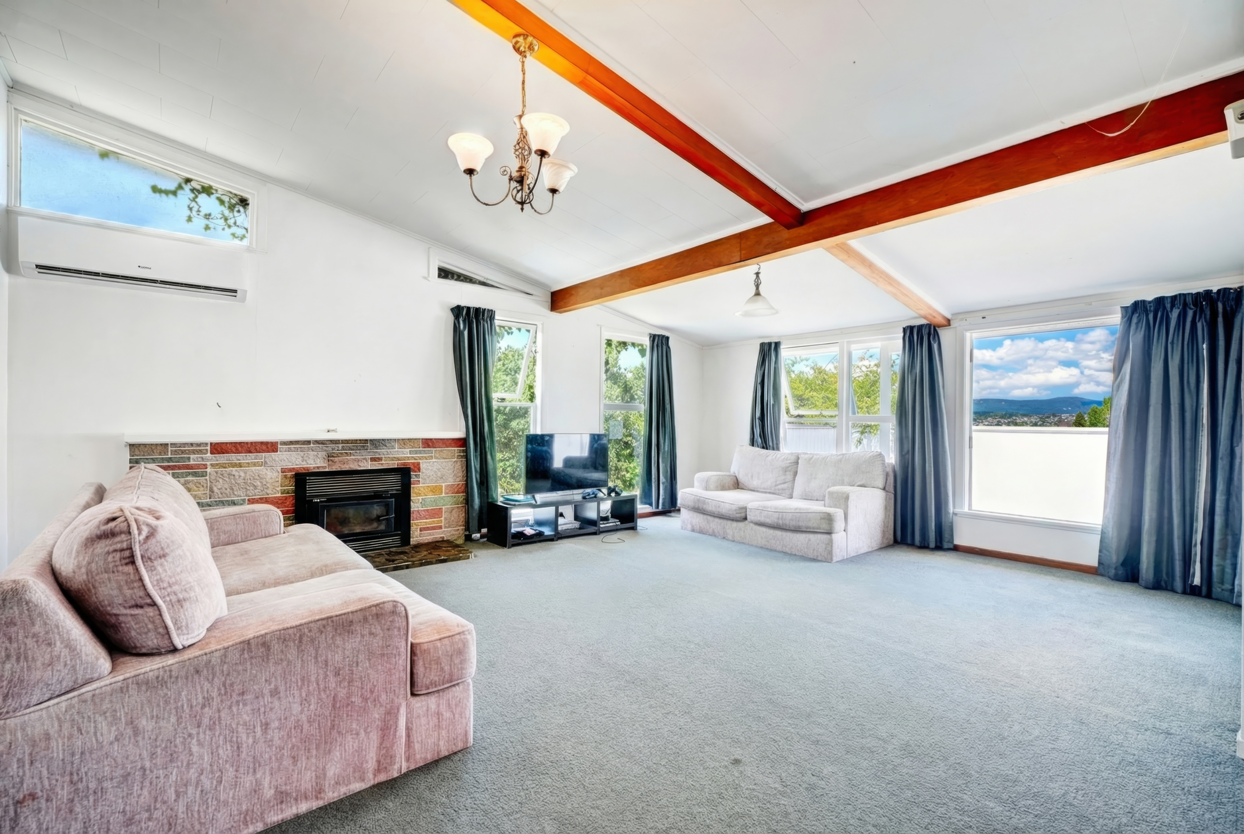187683682__1771379237-64567-INTERIOR-6 Sunsets, Space & Seclusion