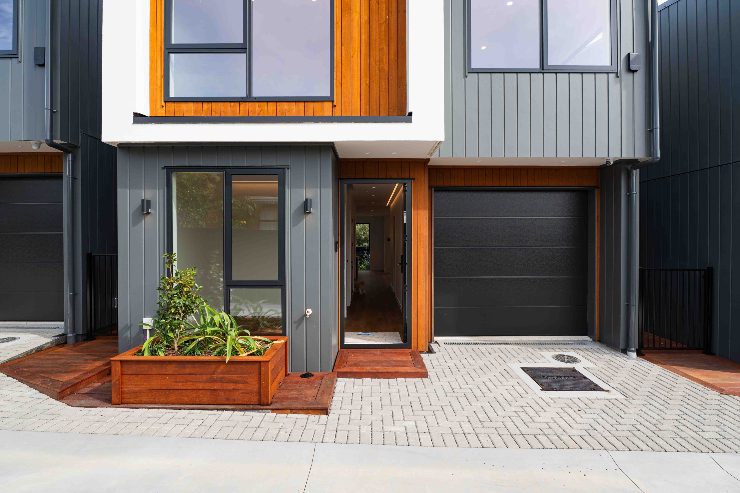 Milford Quality 4-Bedroom Townhouses Must Be Sold