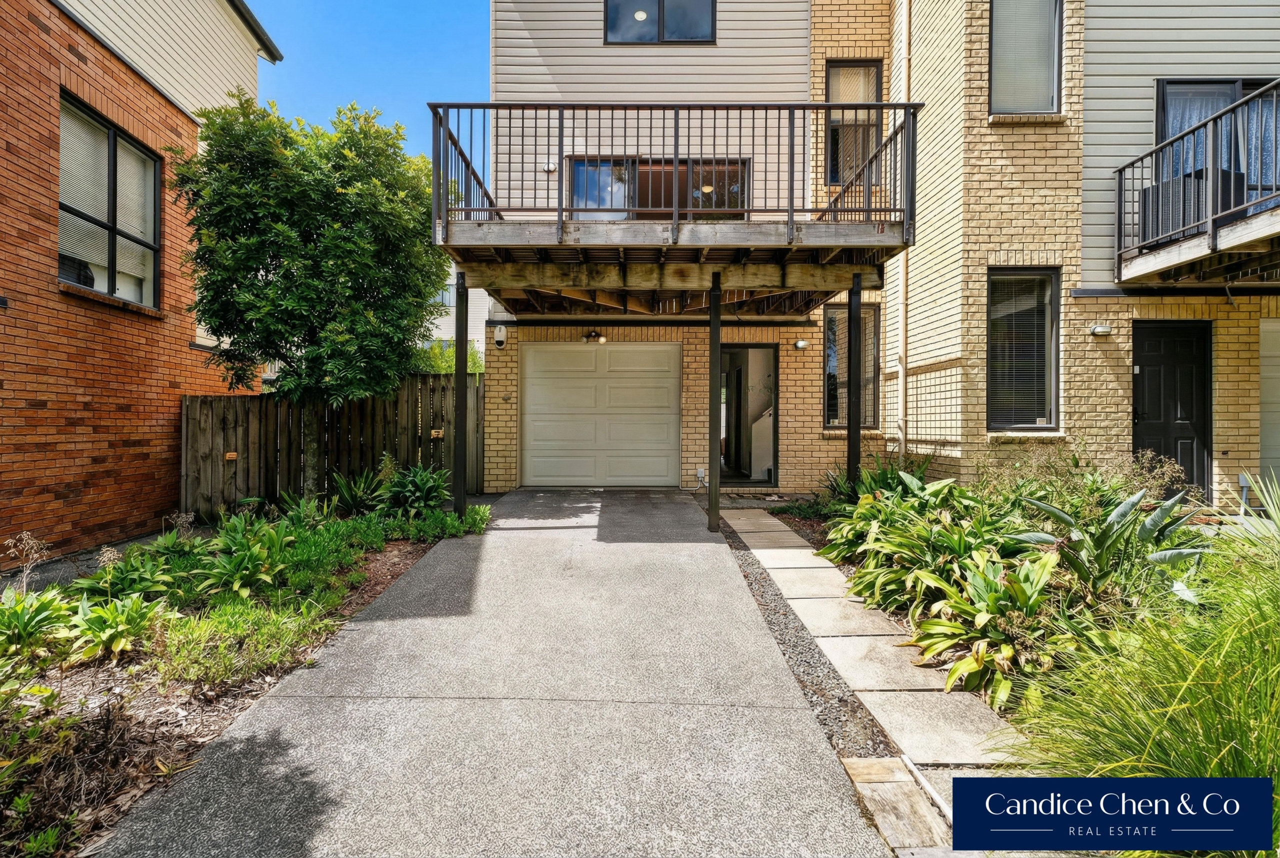 Sunny Deck, Bush Views & Rare Privacy