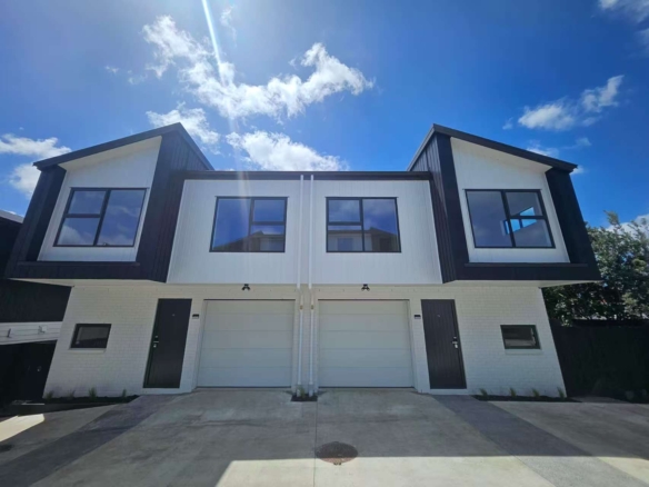 Parkside Freehold Residence