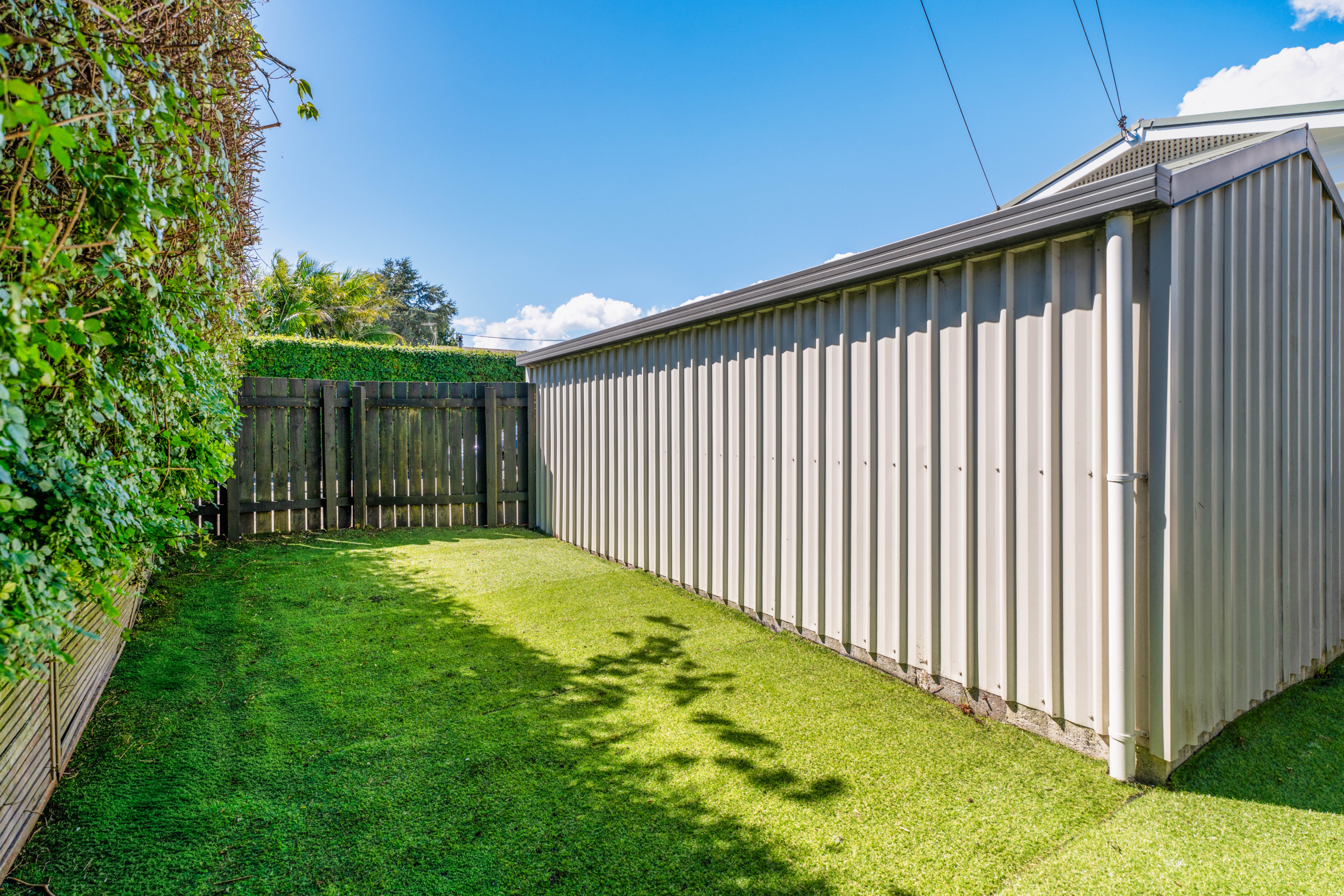 Mt Wellington Gem!  Move in ready!