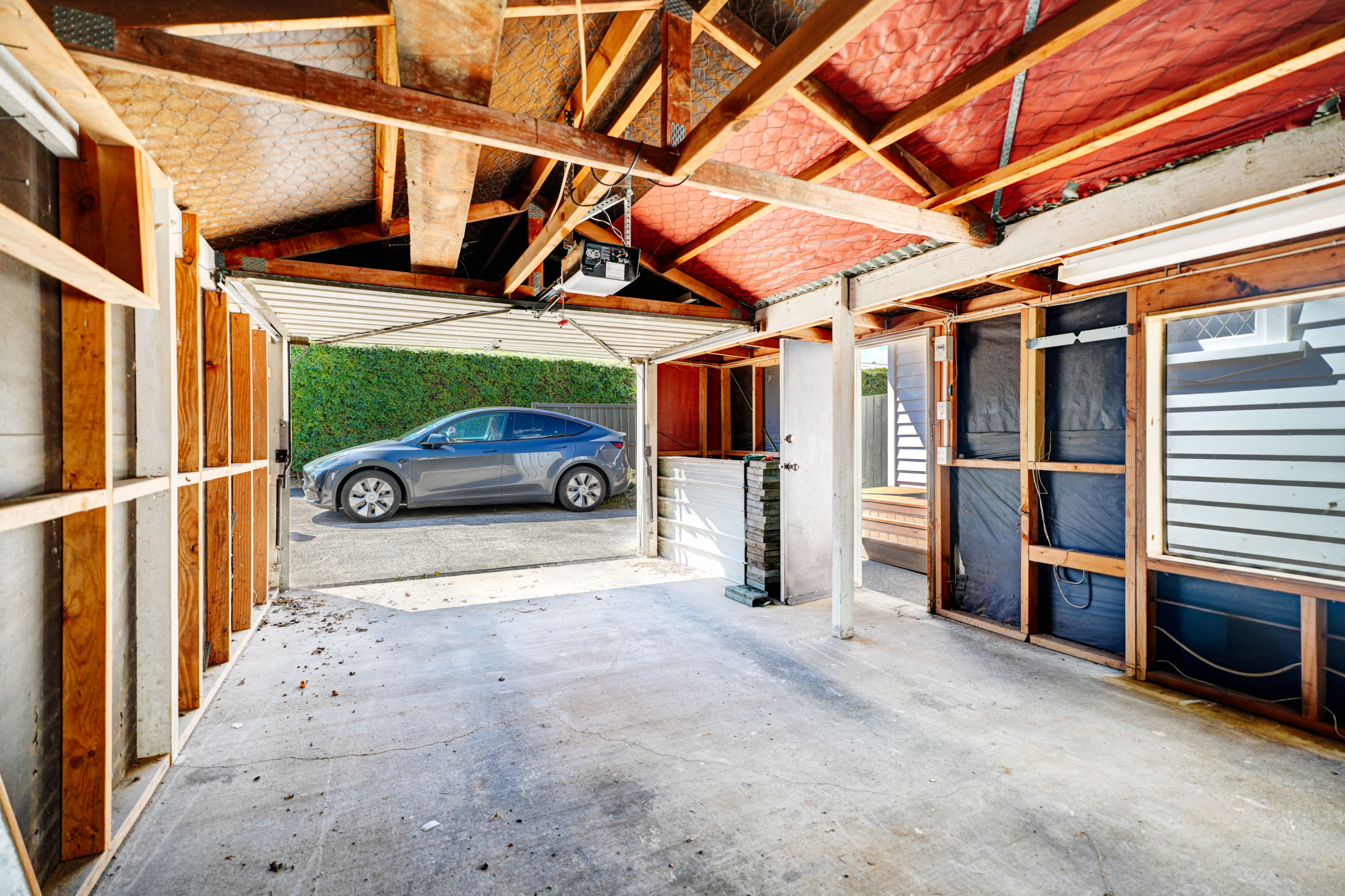 Mt Wellington Gem!  Move in ready!