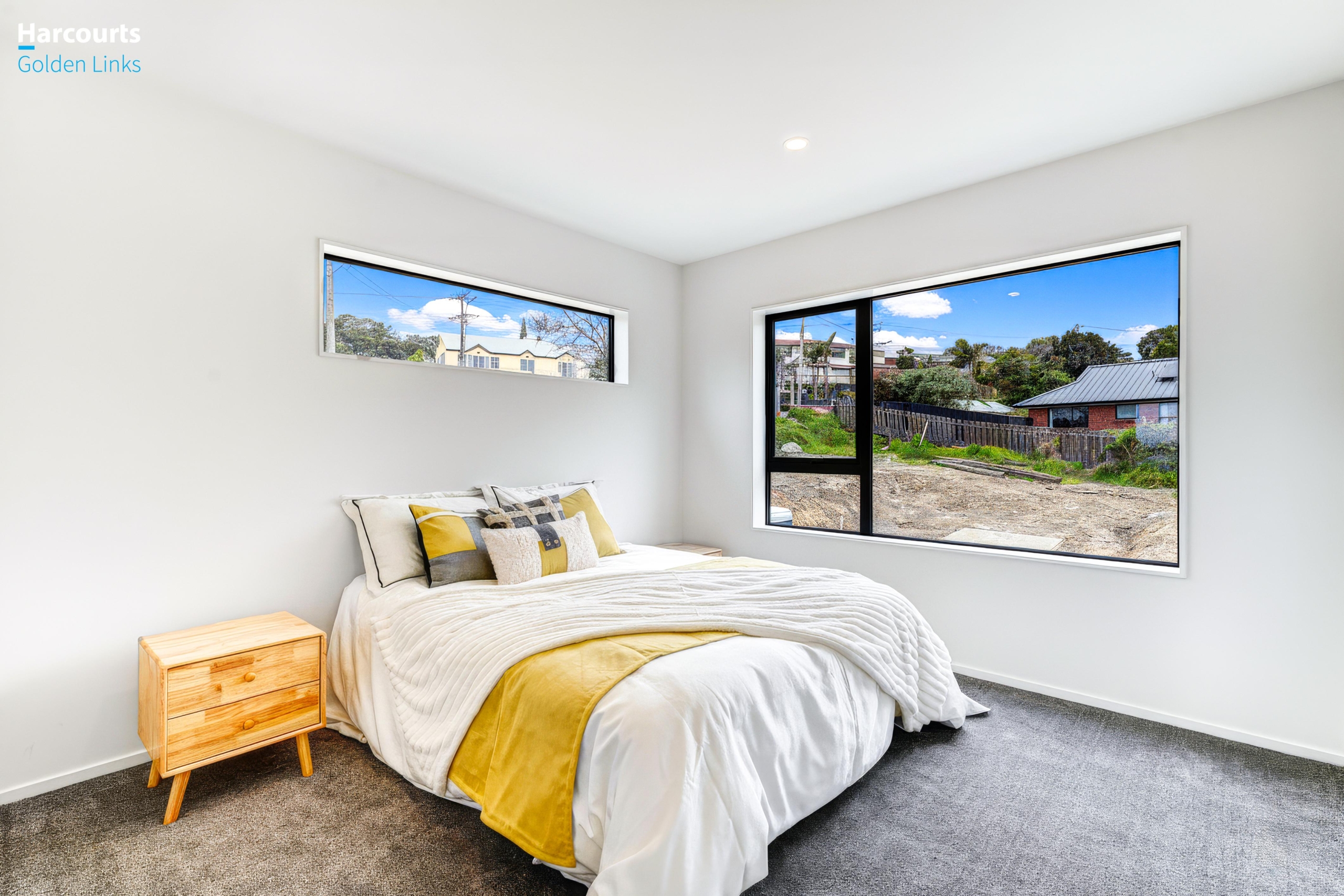 169420154__1774385577-1761186934-20-INTERIOR-13 4 bedroom standalone home steps away from beach