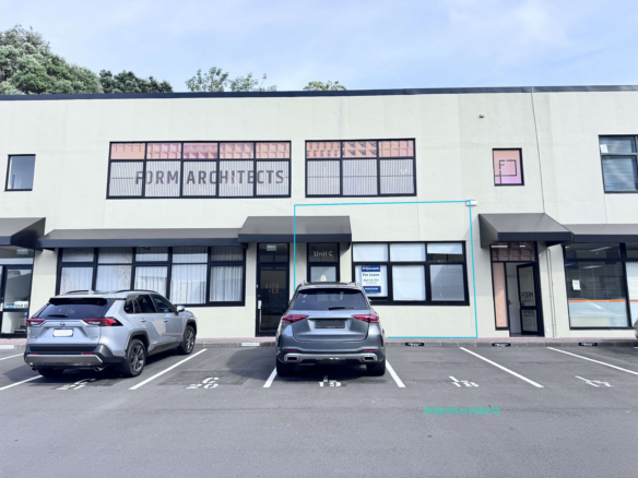 High-Exposure Office/Showroom on Khyber Pass Road