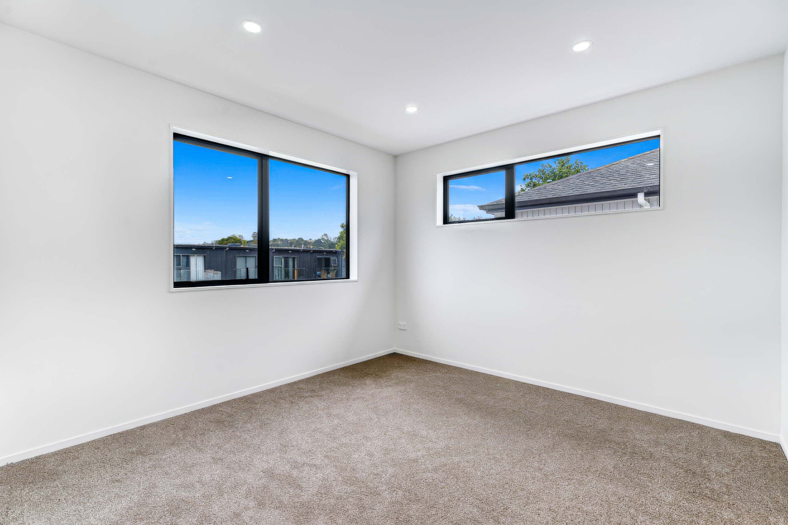 1782085310-11-LOT2-1 Terrace House Price But Get a Freestanding Home!
