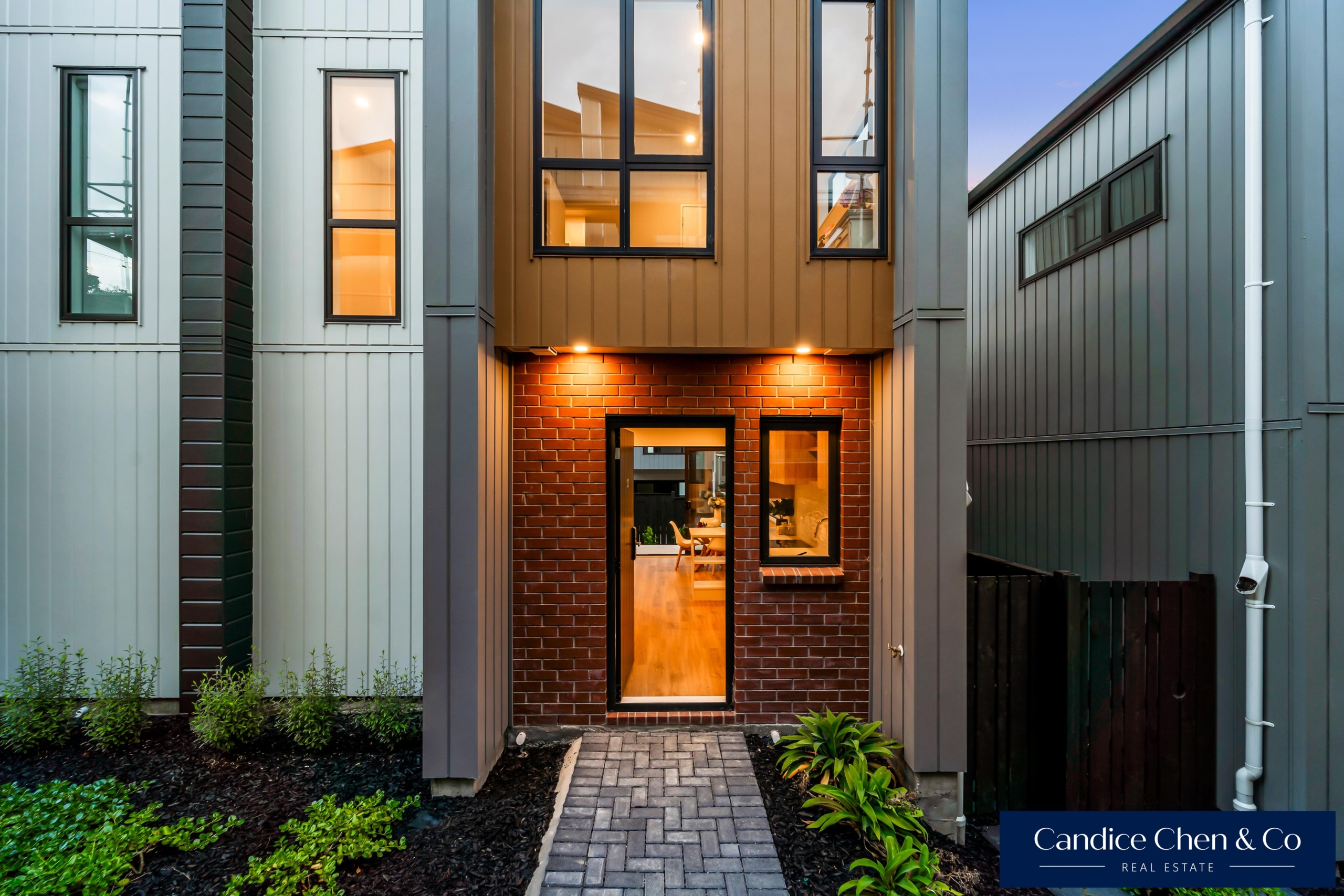 194738585__1774915067-167660048__1760320825-56836-2322DonOliverLanePrint 5% Deposit Secure Your New Home Now
