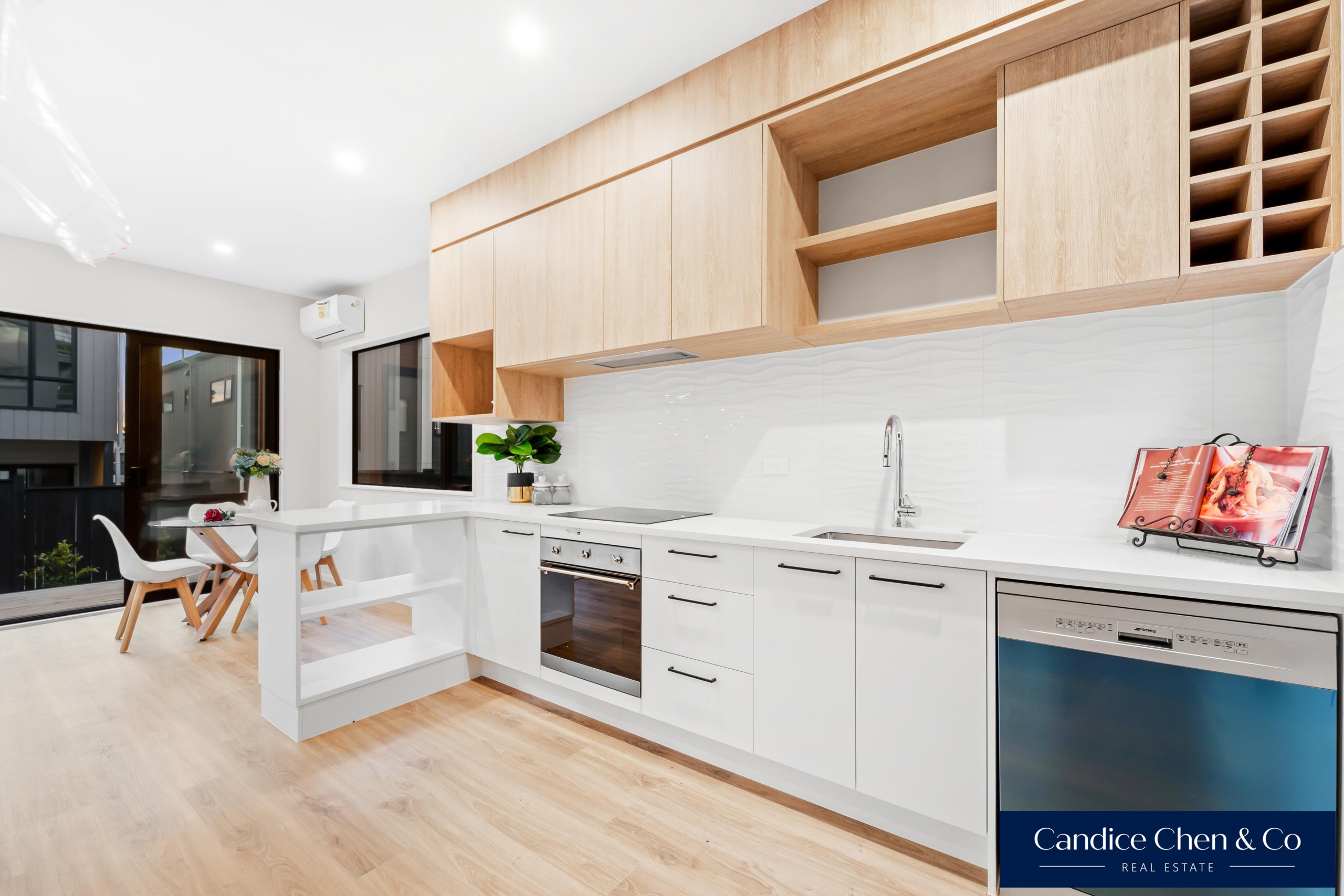194738586__1774915068-167659572__1760320772-56628-222DonOliverLanePrint 5% Deposit Secure Your New Home Now