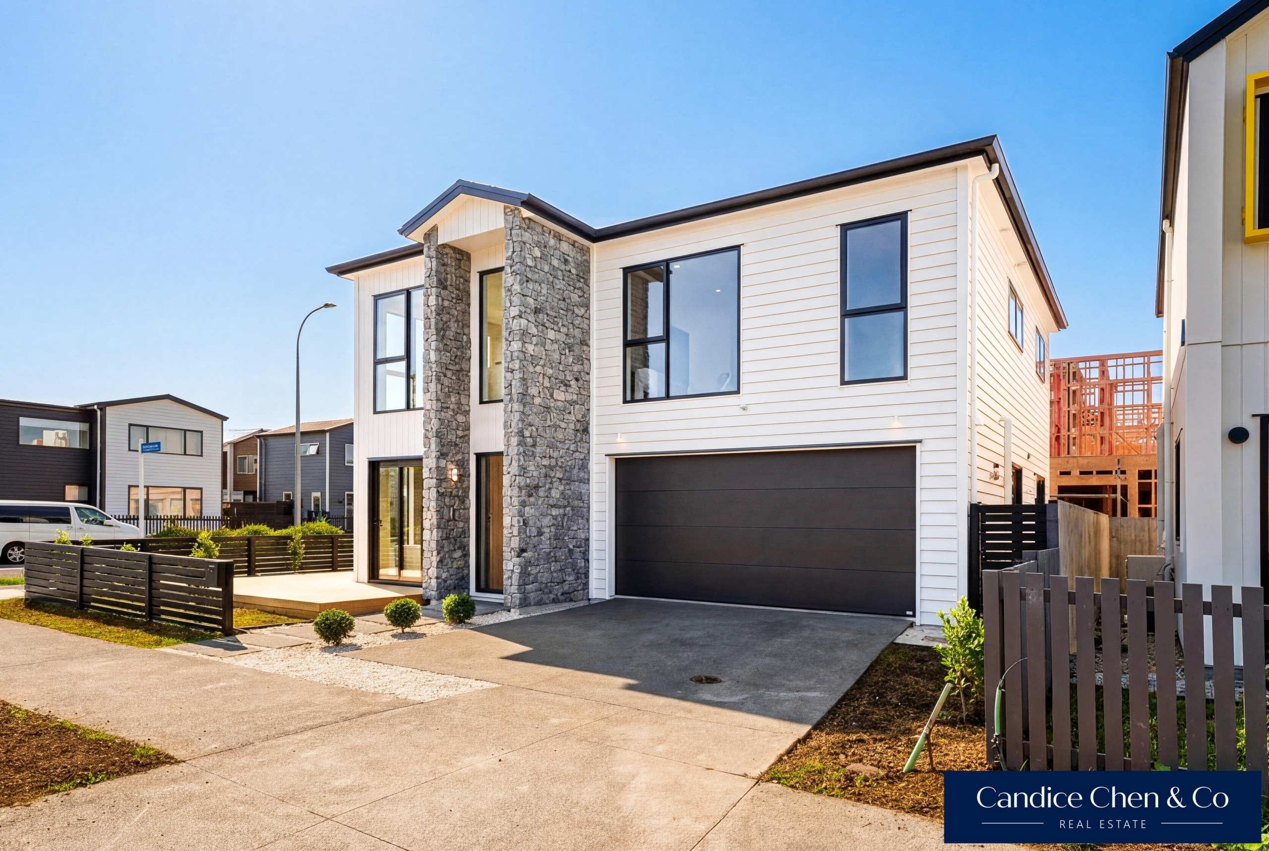194991085__1778629019-194991085__1775007930-62320-EXTERIOR-1 Your Coastal Sanctuary Awaits
