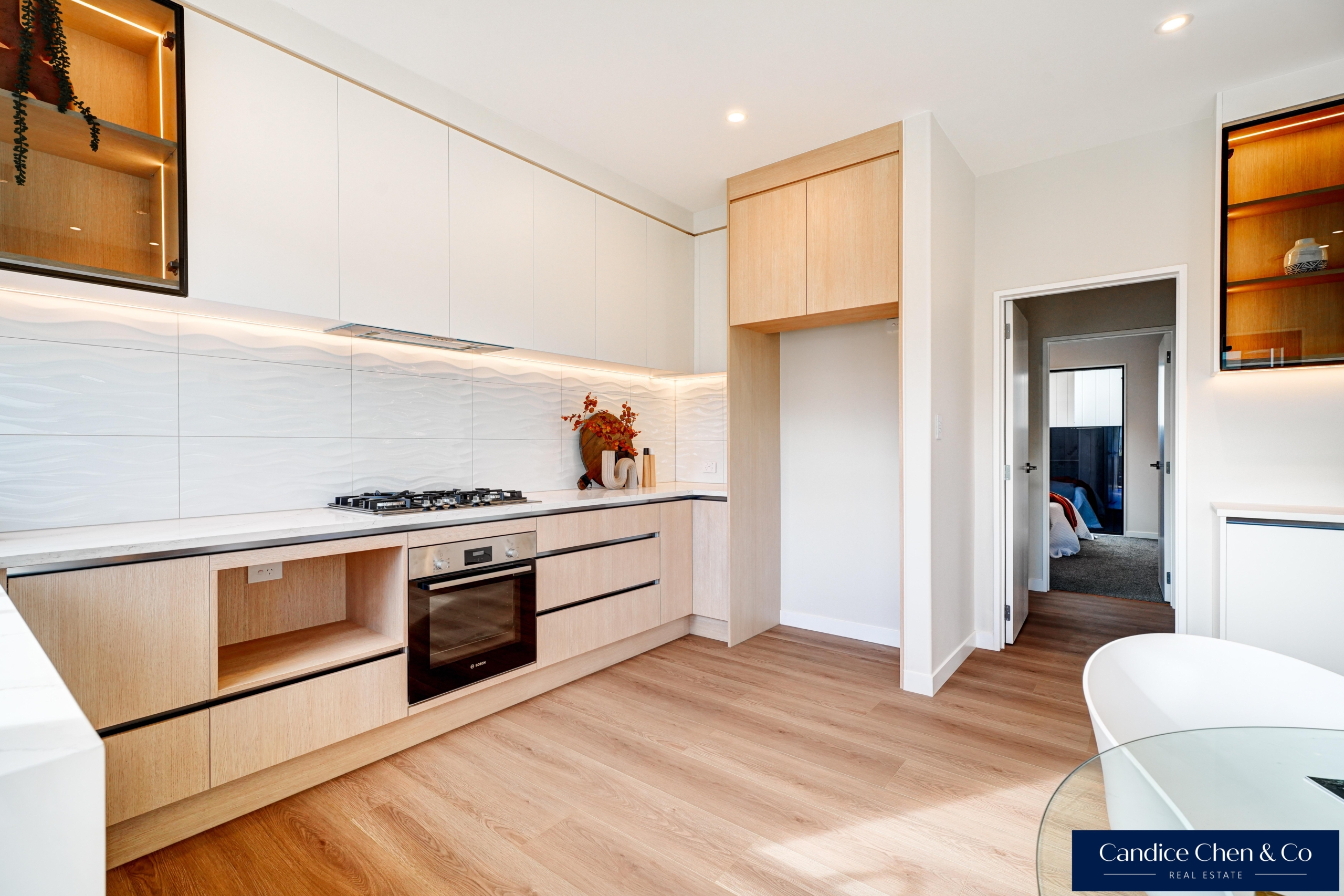 194991223__1778629019-194991223__1775007943-49659-INTERIOR-8 Your Coastal Sanctuary Awaits