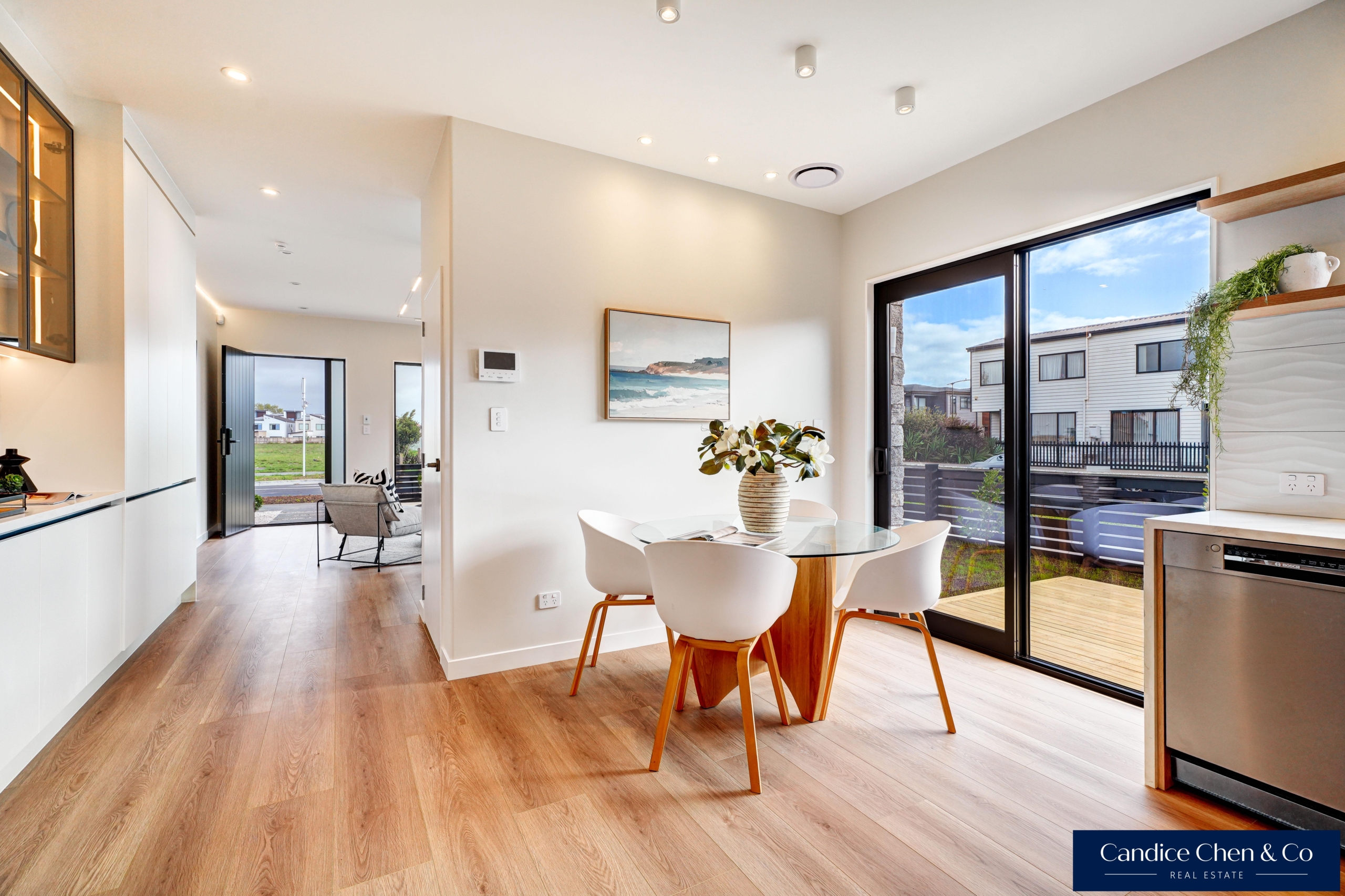 194991227__1778629019-194991227__1775007945-49535-INTERIOR-9 Your Coastal Sanctuary Awaits