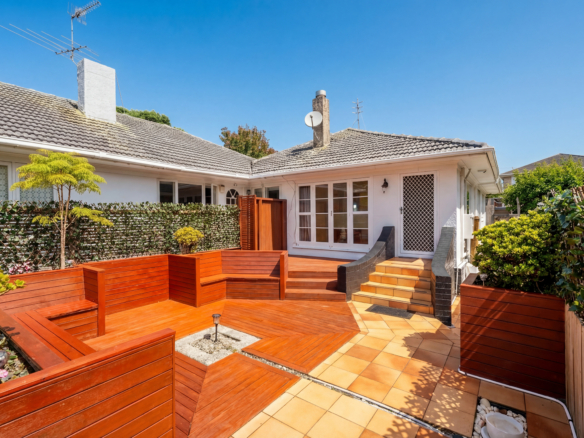 DGZ Epsom: Sunny Garden, City Convenience