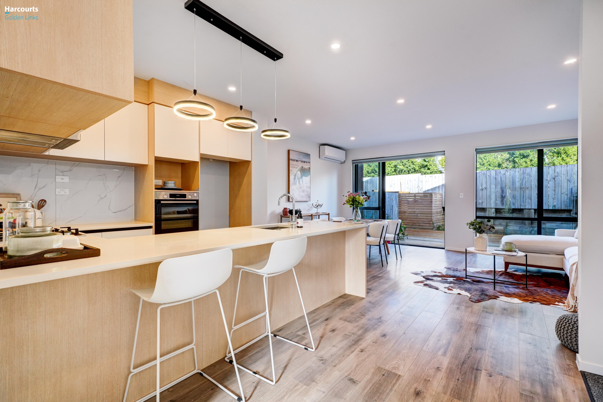 197220190__1778621055-197220190__1776393389-66456-INTERIOR-5 Style, Space & Ultimate Convenience