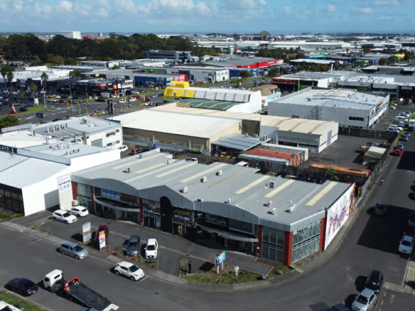Spacious Lot in Prime Manukau Location