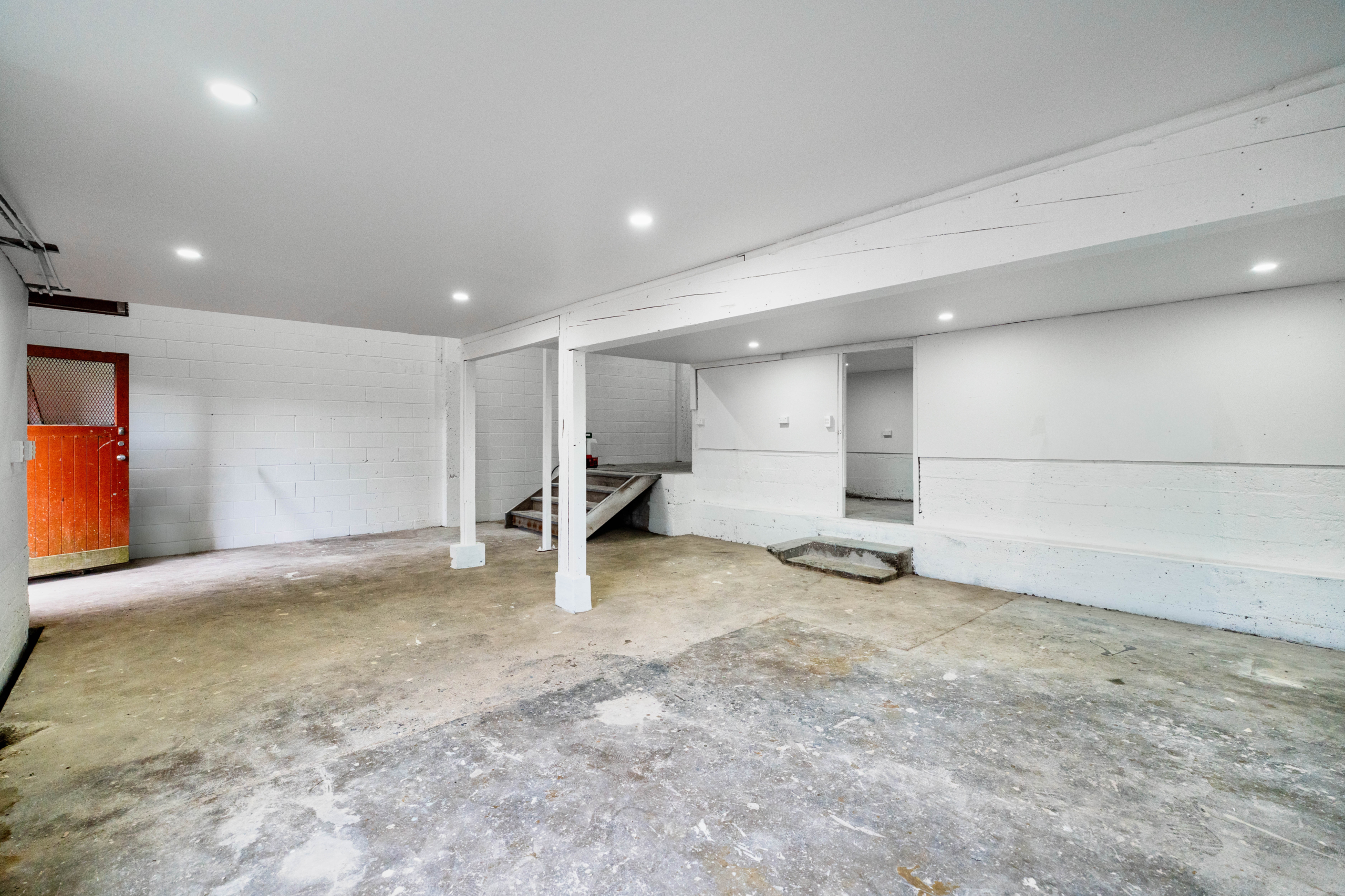 199587079__1777855334-35463-INTERIOR-4 Yard + Office/Warehouse