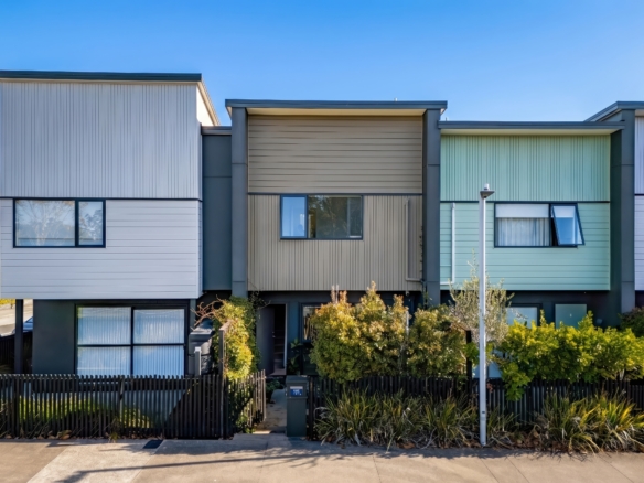 Vendor has bought – Must Sell