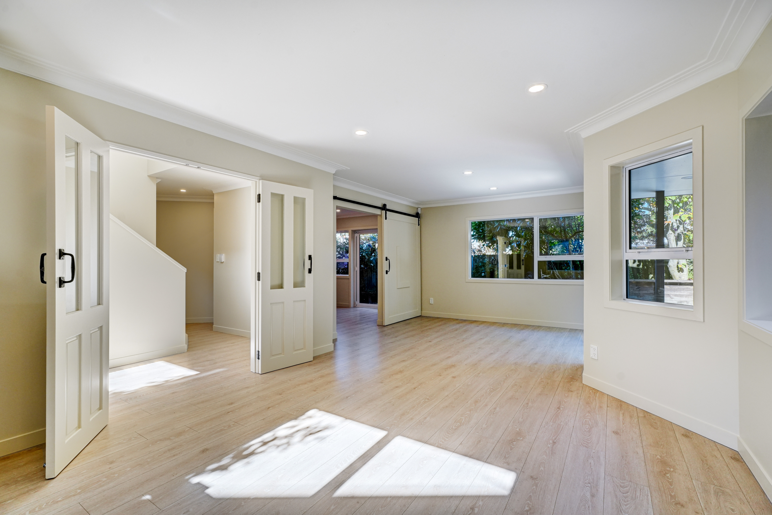 201464923__1778733168-84610-INTERIOR-3 Charming Cedar Home in Ideal Location
