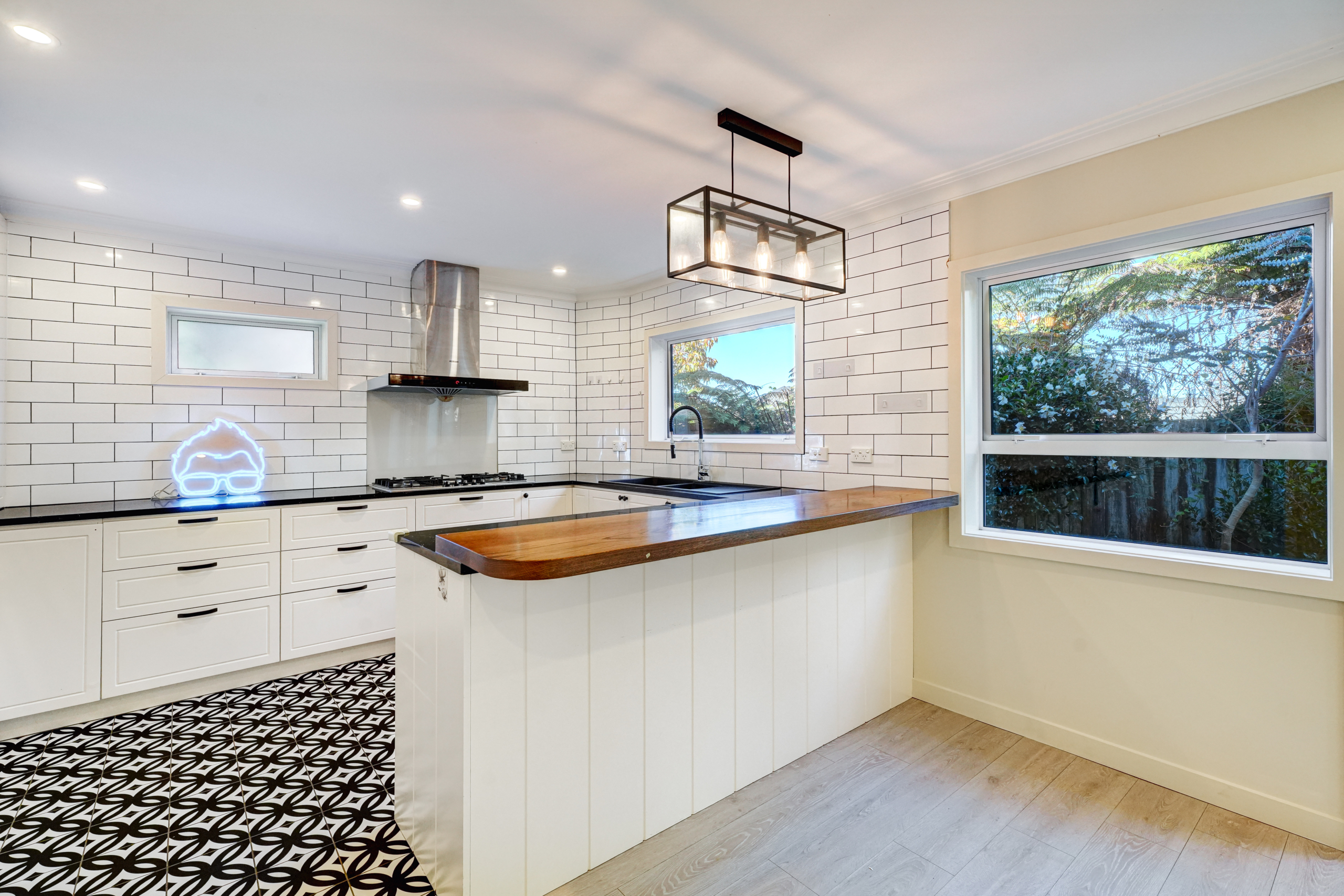201464995__1778733176-73121-INTERIOR-7 Charming Cedar Home in Ideal Location