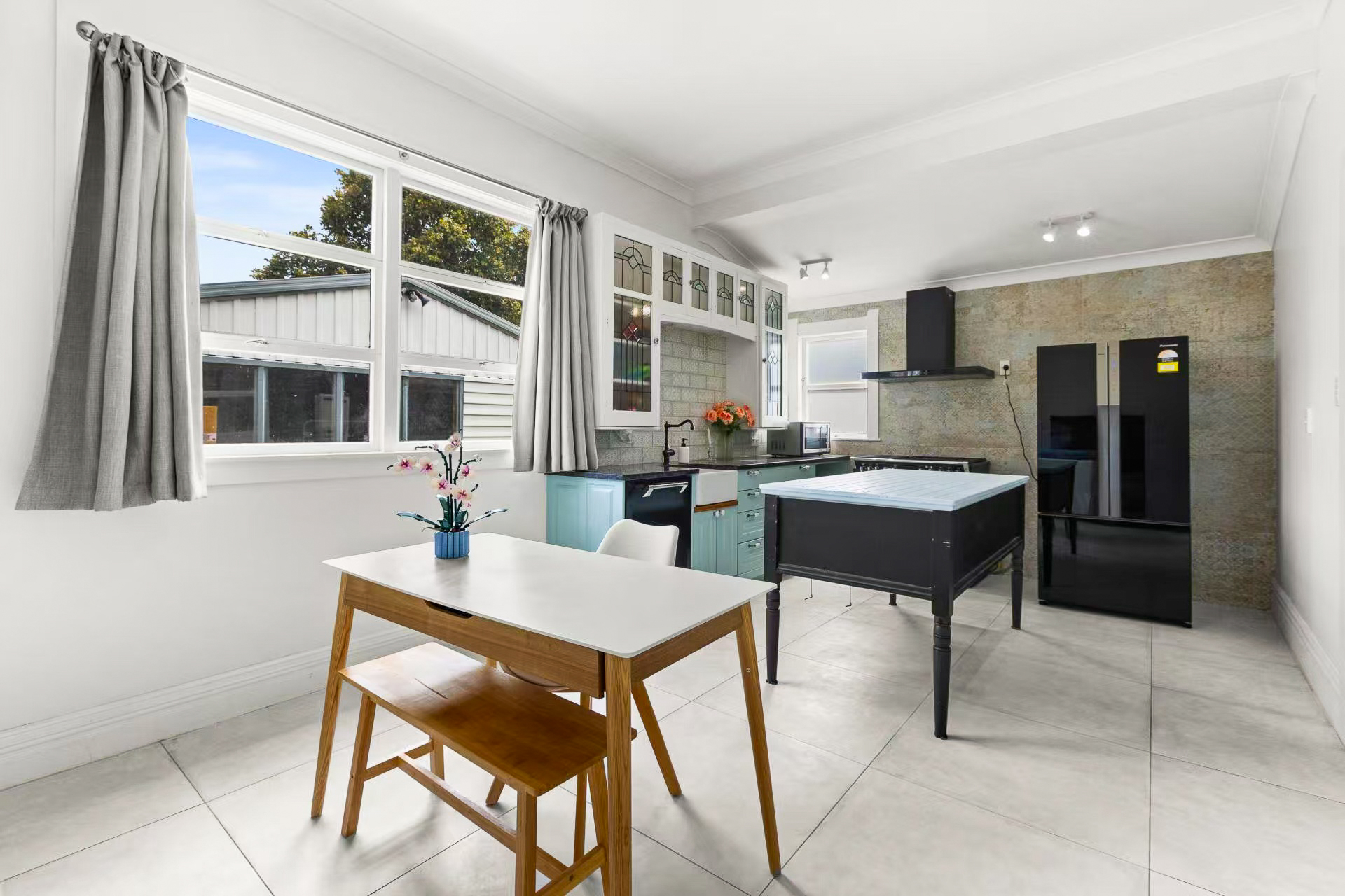 202187731__1779241616-61130-FINAL-5 Timeless Character, Modern Comfort, Prime Corner Position