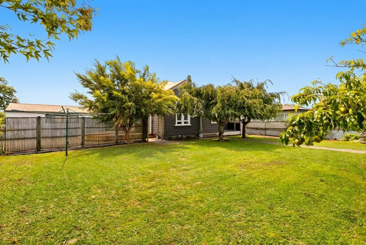 202187945__1779241642-49035-OUTSIDE3 Timeless Character, Modern Comfort, Prime Corner Position