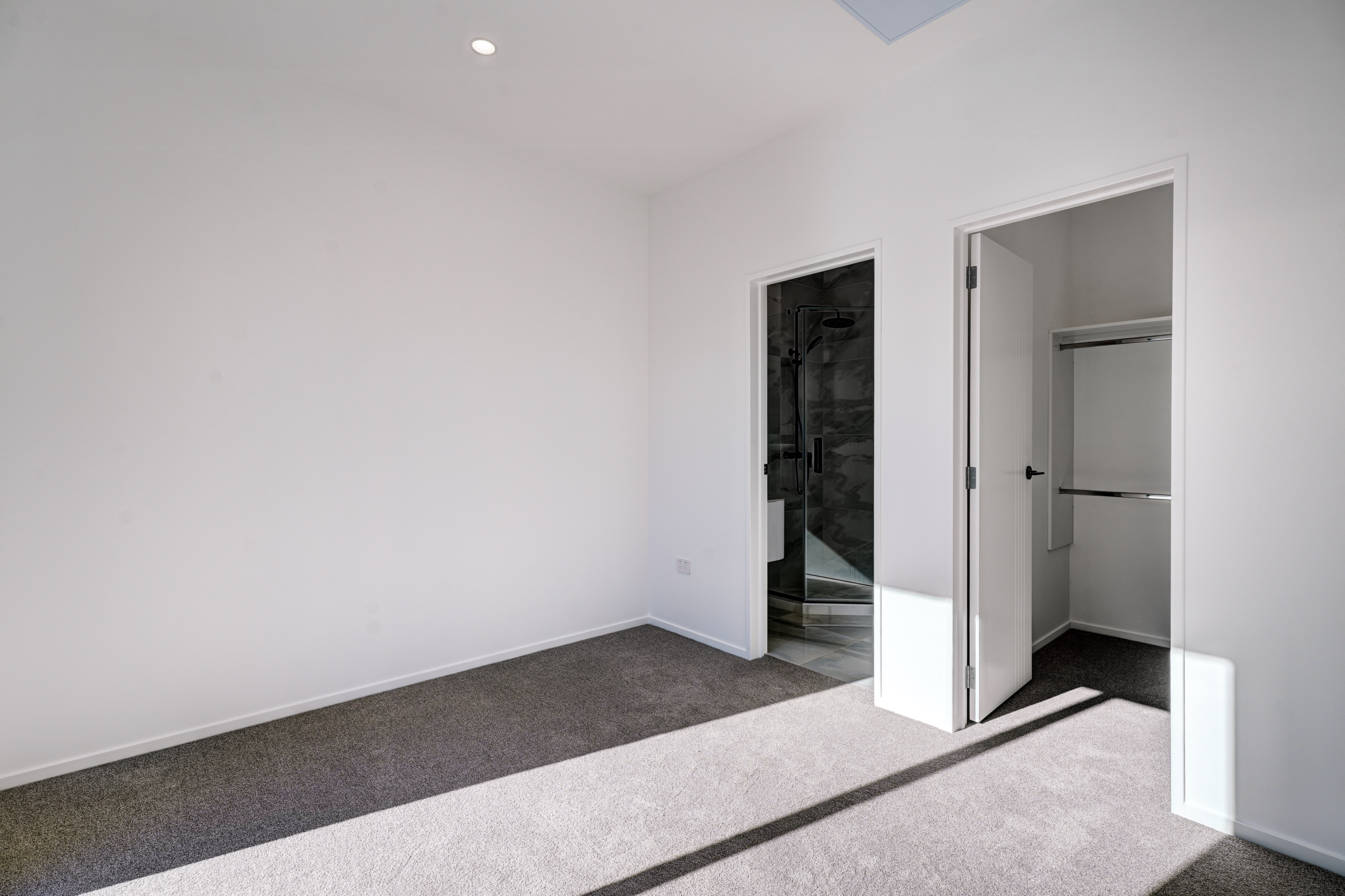 202342260__1779314880-13753-LOT2-INTERIOR-11 The one that doesn’t feel like the others
