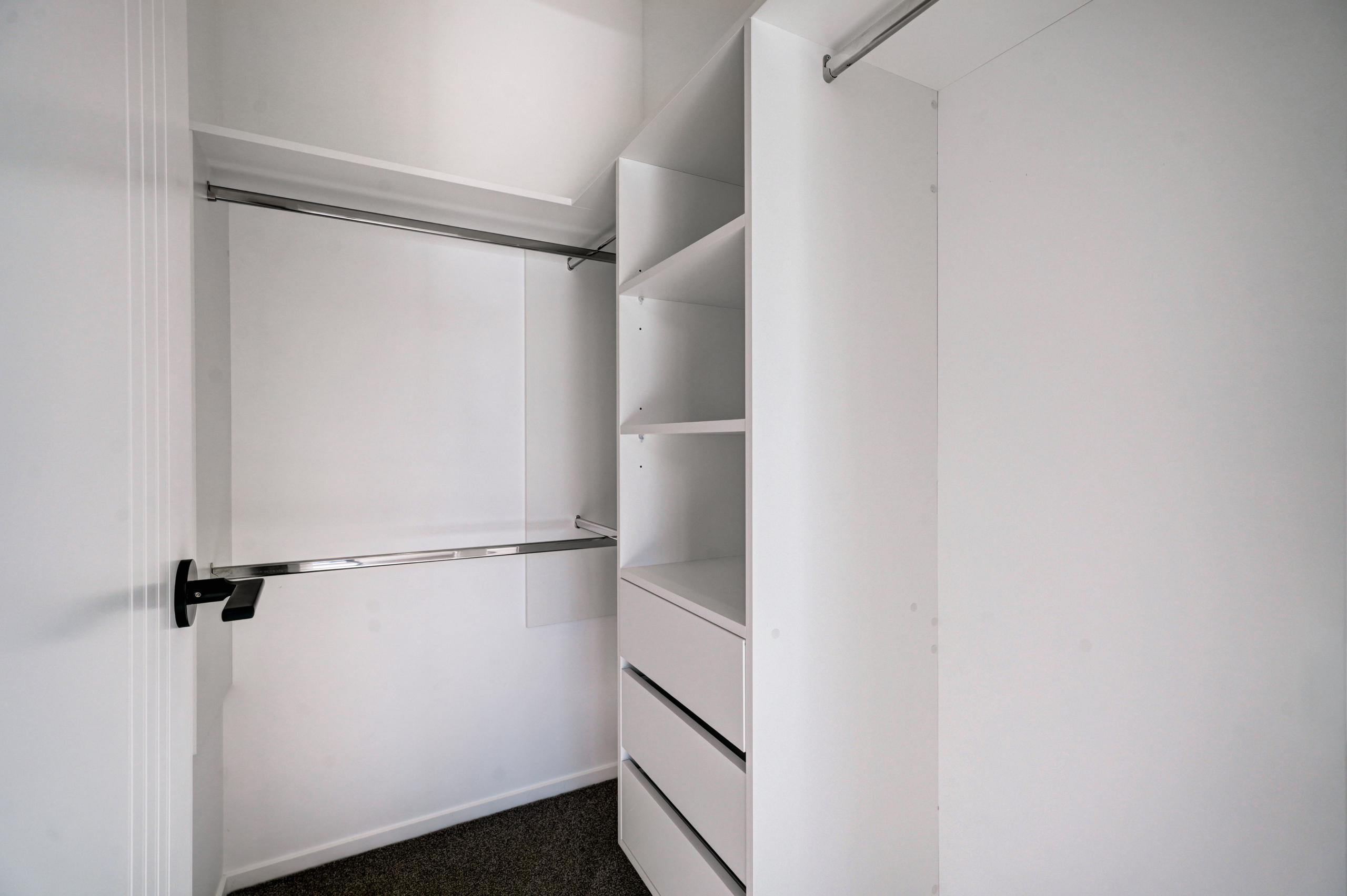 202342262__1779314884-25951-LOT2-INTERIOR-13 The one that doesn’t feel like the others