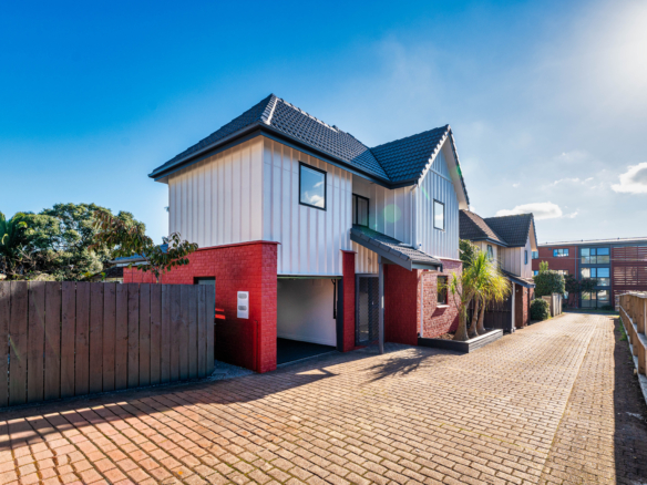 Fully Renovated Family Gem – Move In & Enjoy!