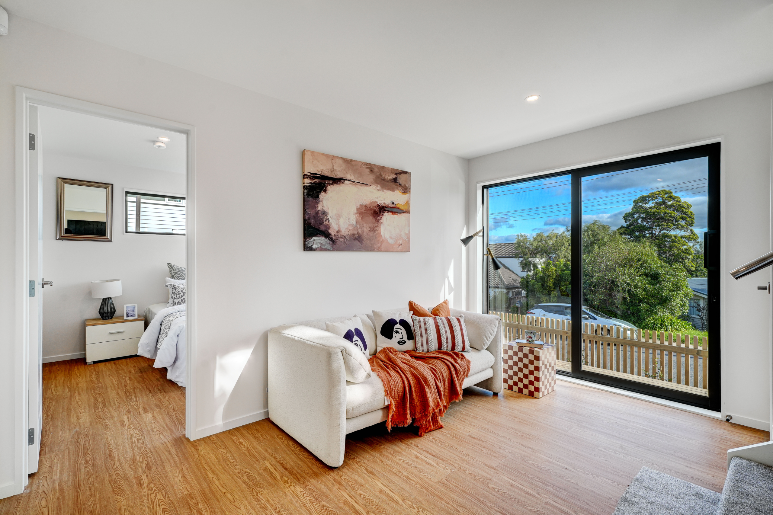 203530480__1779940571-83385-INTERIOR-4 Dual Living in Double Westlake Zone