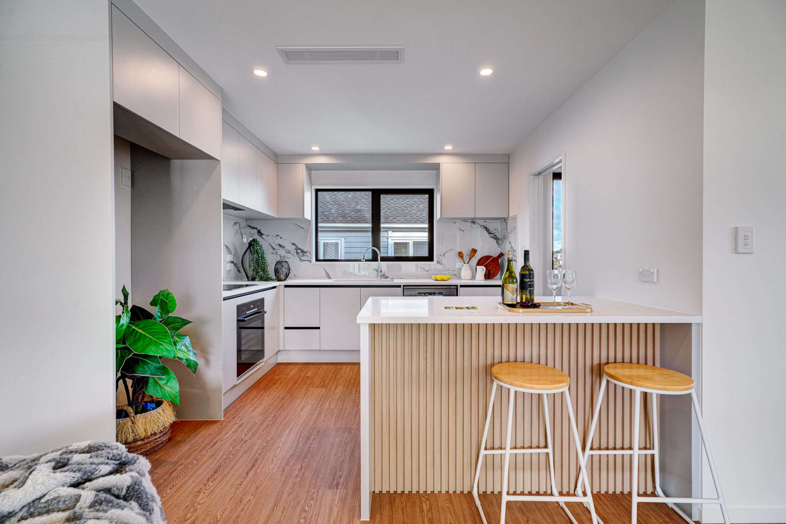 203530796__1779940601-71081-INTERIOR-17 Dual Living in Double Westlake Zone
