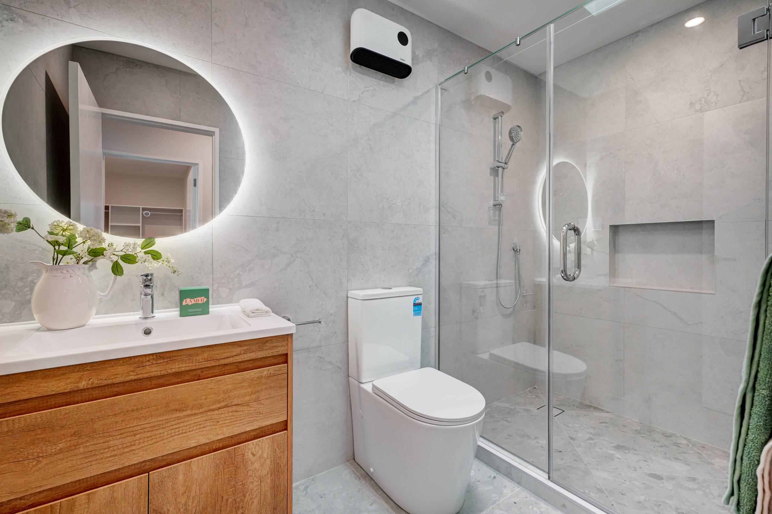 Standalone with Dual Masters | Flexible Living