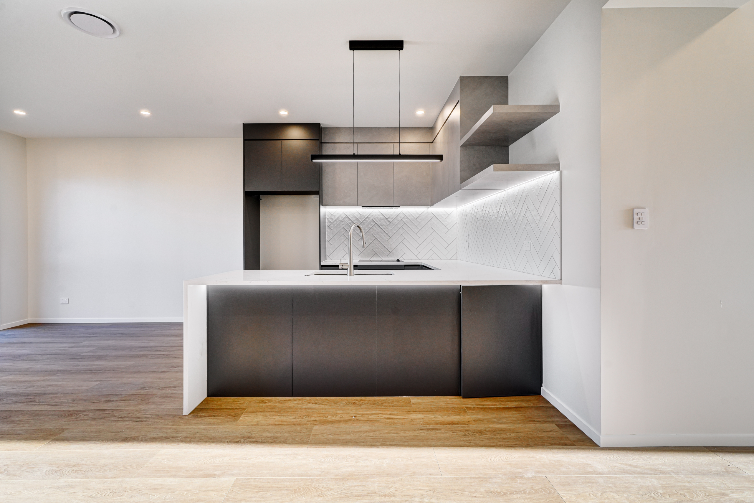 205554731__1781232139-54394-INTERIOR-3 Only One Left | Standalone with Dual Masters