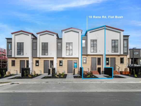 Modern Freehold Living Near Ormiston
