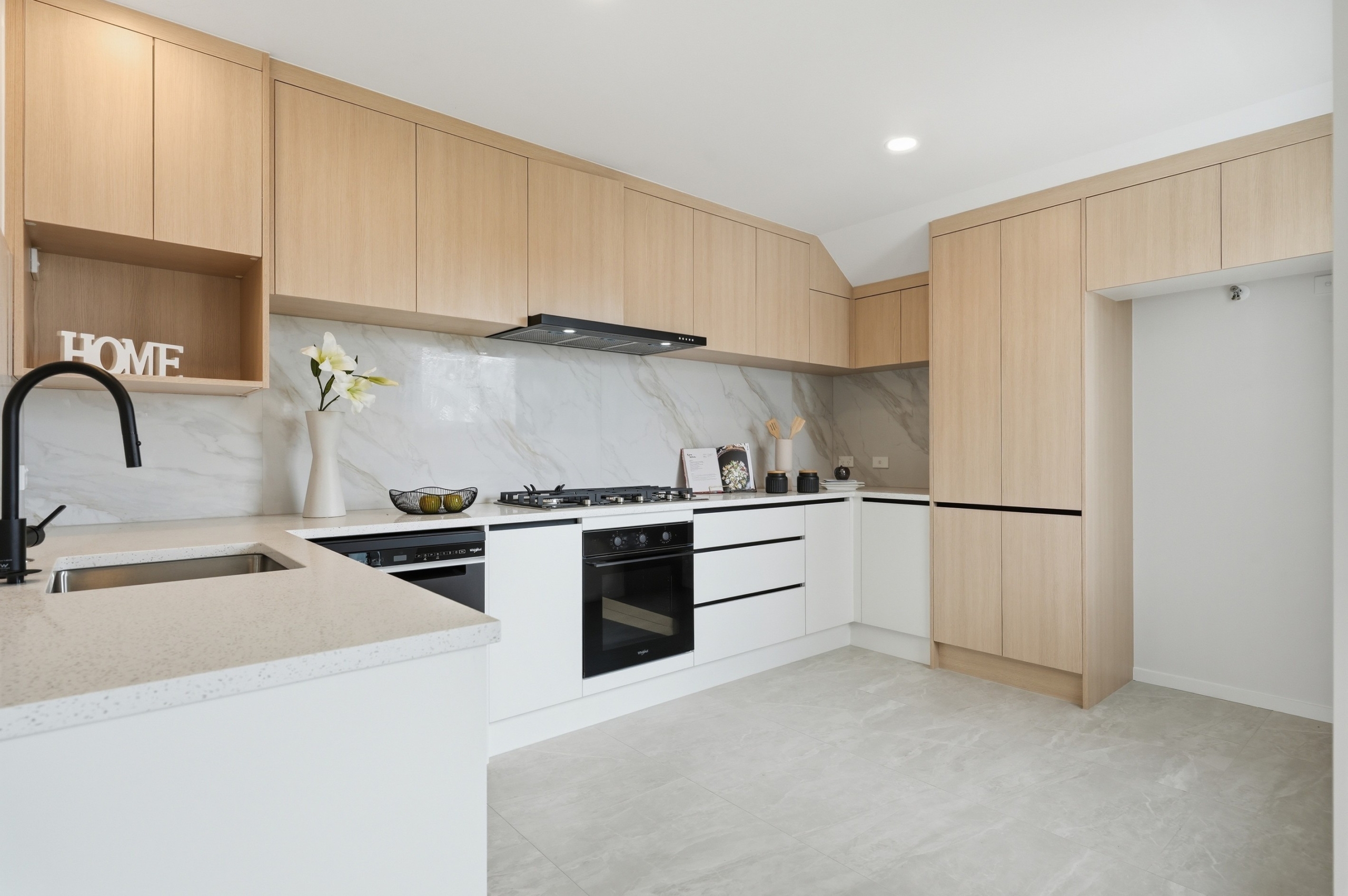 207337479__1782427123-27689-9ADoughtyPlaceOtaraManukauCity2023-TownhouseforSale-Ray8 Elevated Living with Flexible Family Appeal