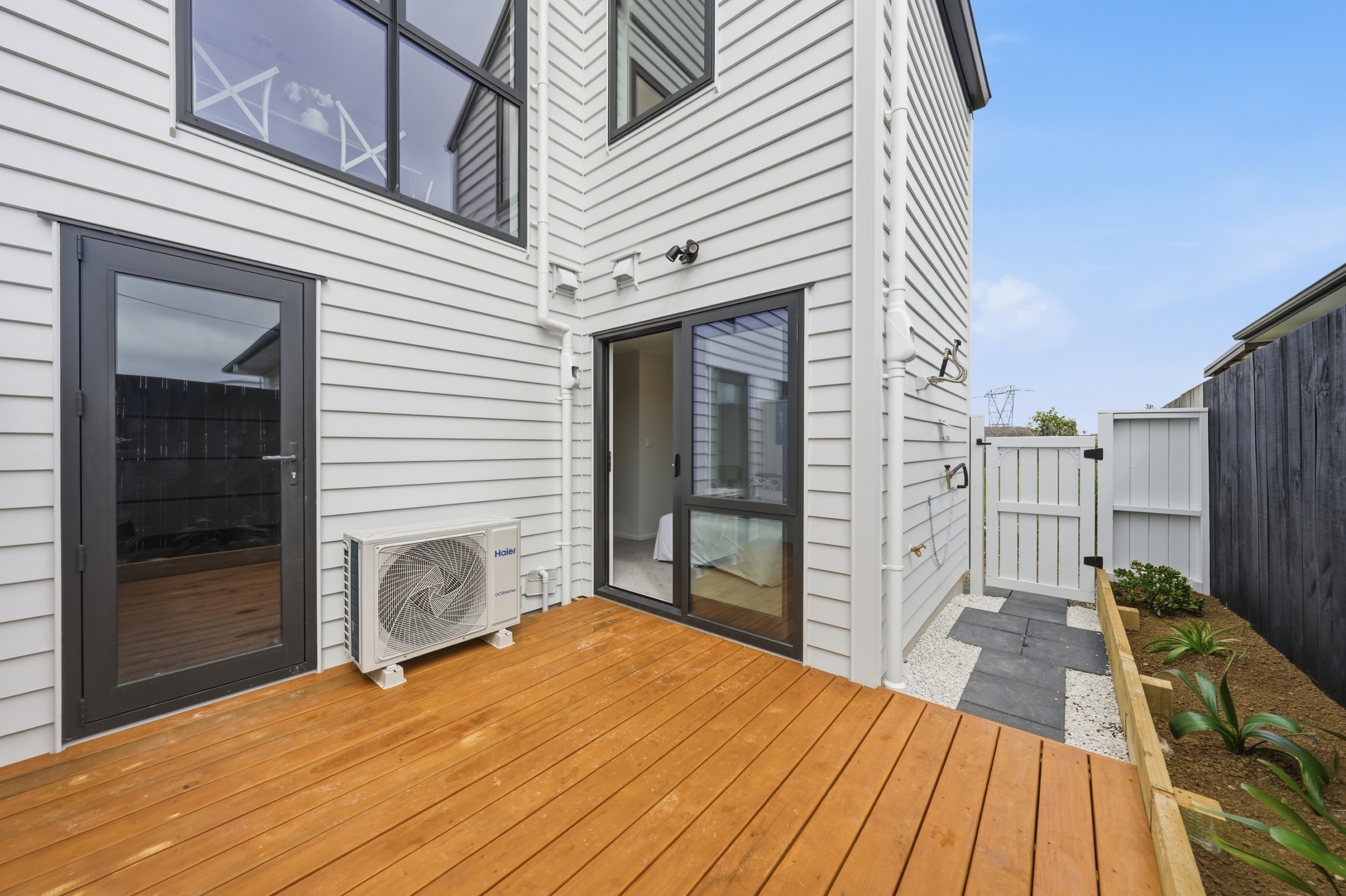 207337492__1782427140-27788-9ADoughtyPlaceOtaraManukauCity2023-TownhouseforSale-Ray18 Elevated Living with Flexible Family Appeal