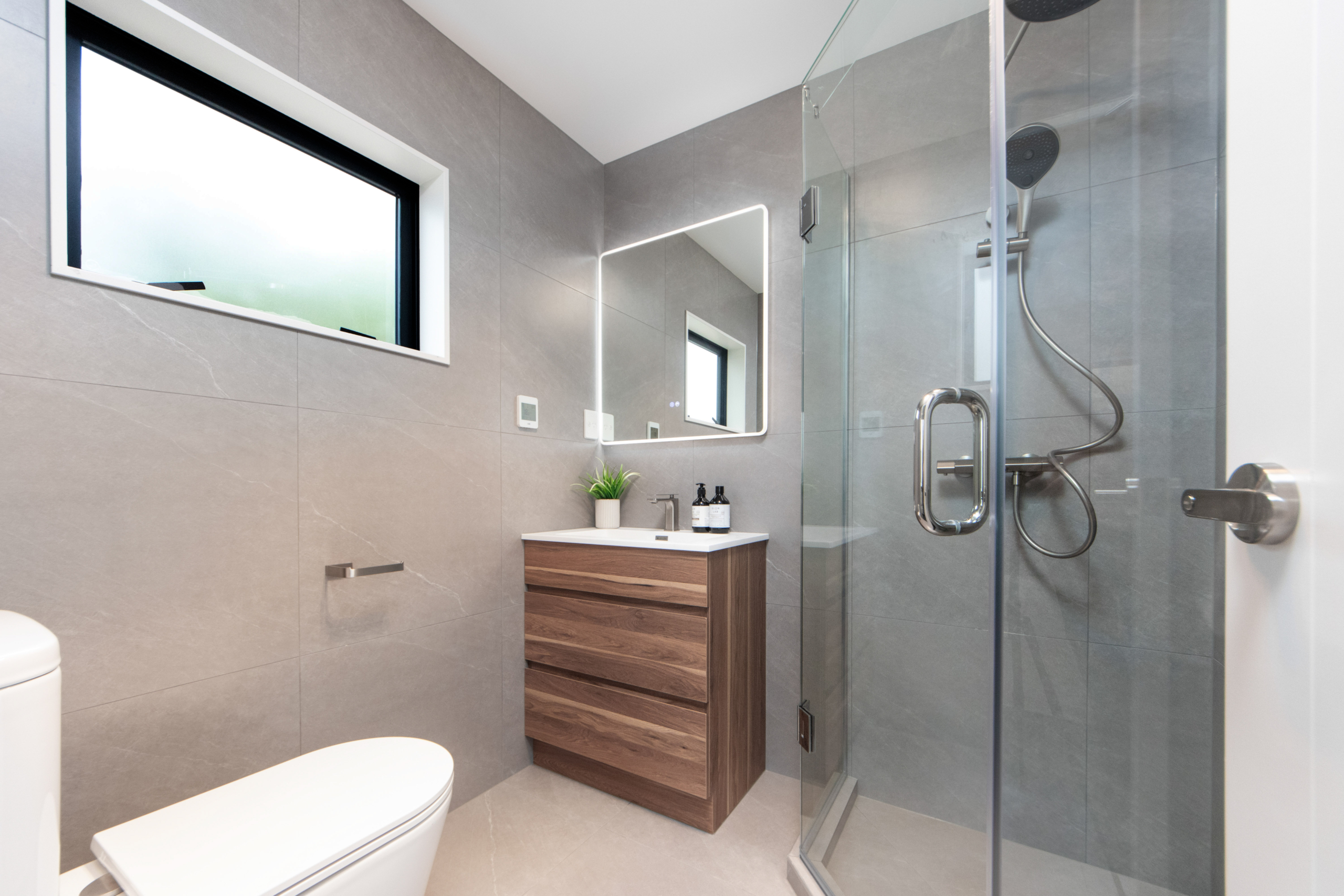 1782341683-11-INTERIOR-6 Luxury Living in the Heart of Massey