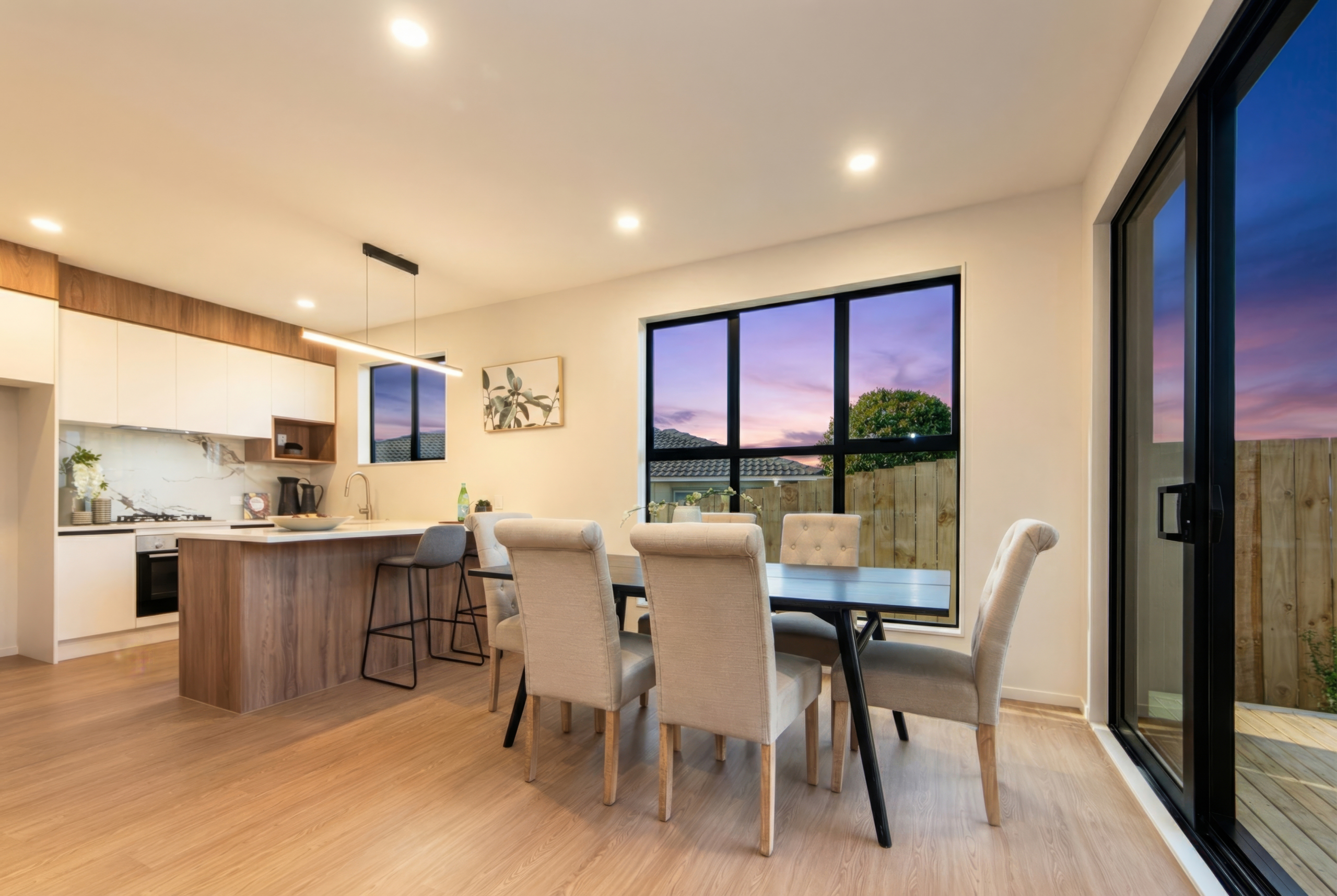 Input ingredient 0 Luxury Living in the Heart of Massey