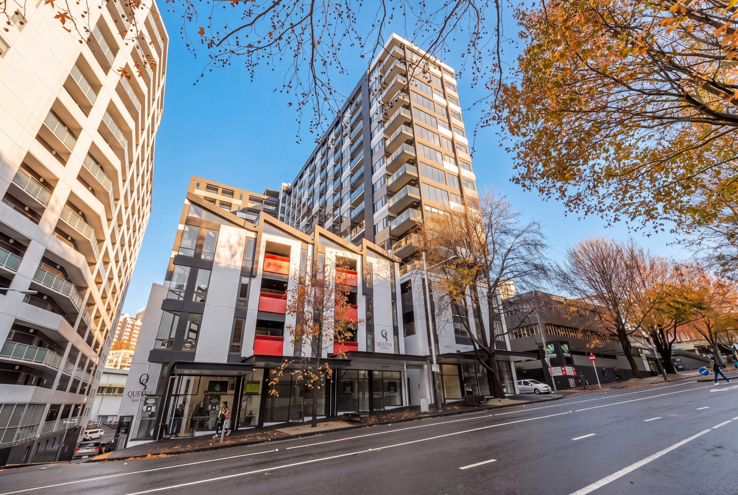 208748473__1783470570-235030-FINAL-8 Resort-Style Living in the Heart of CBD