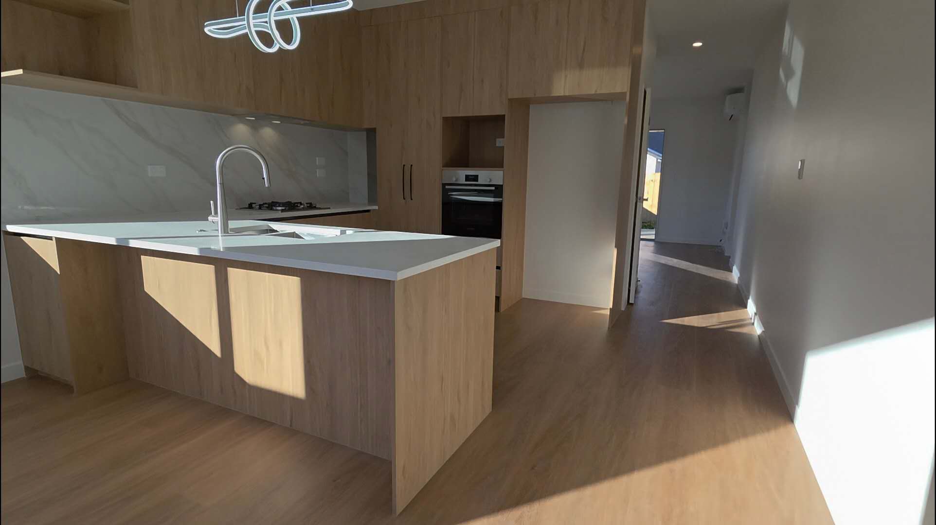 Brand New Freehold Living in Opaheke