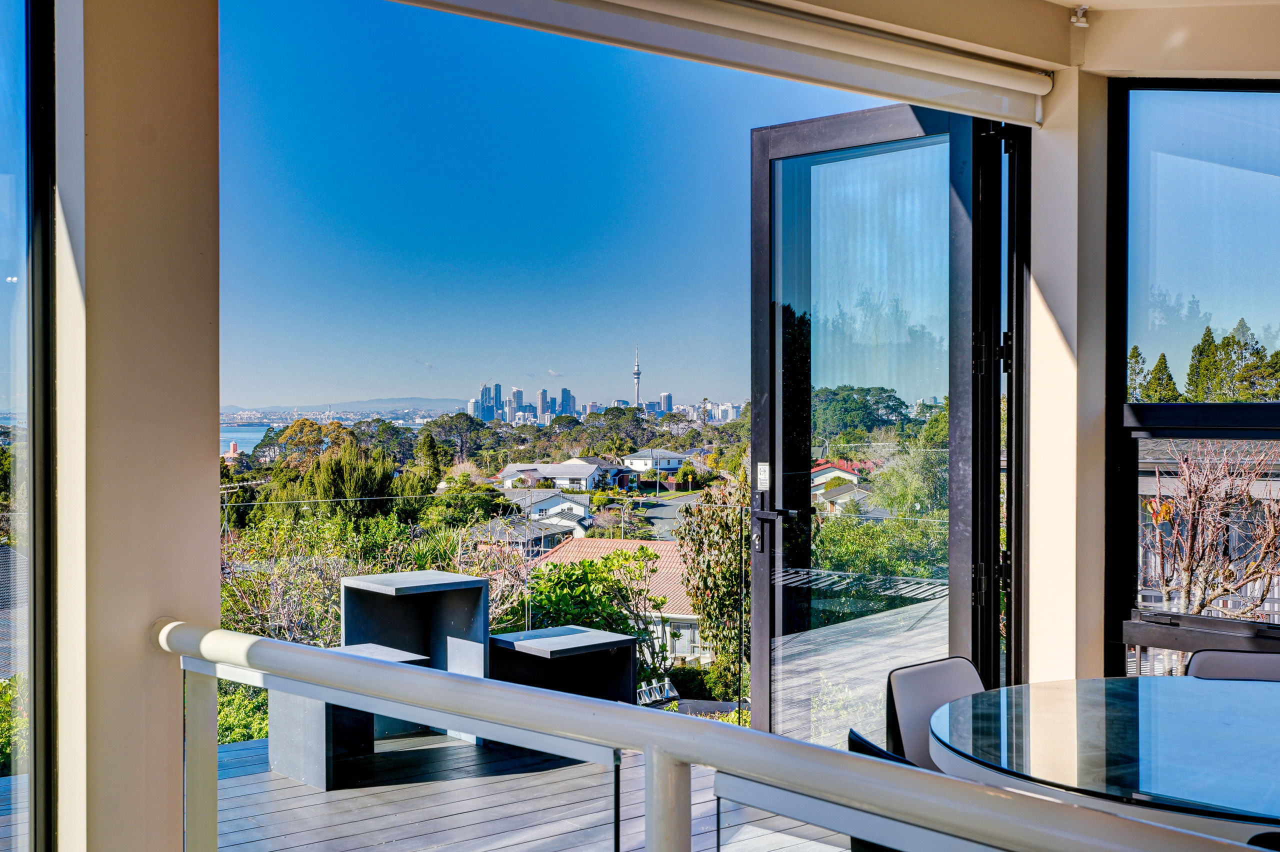 209630606__1784079642-56322-INTERIOR-6 Spectacular Sea Views with Abundant Sunlight