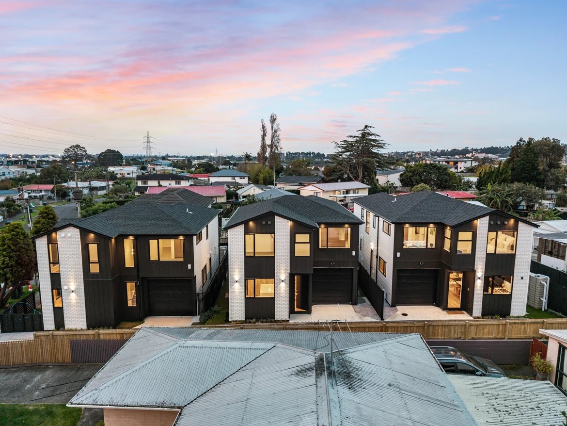 210513398__1784605468-82147-e66979eca2843fdbf889e064e39ff84f Freehold Living in the Heart of Blockhouse Bay