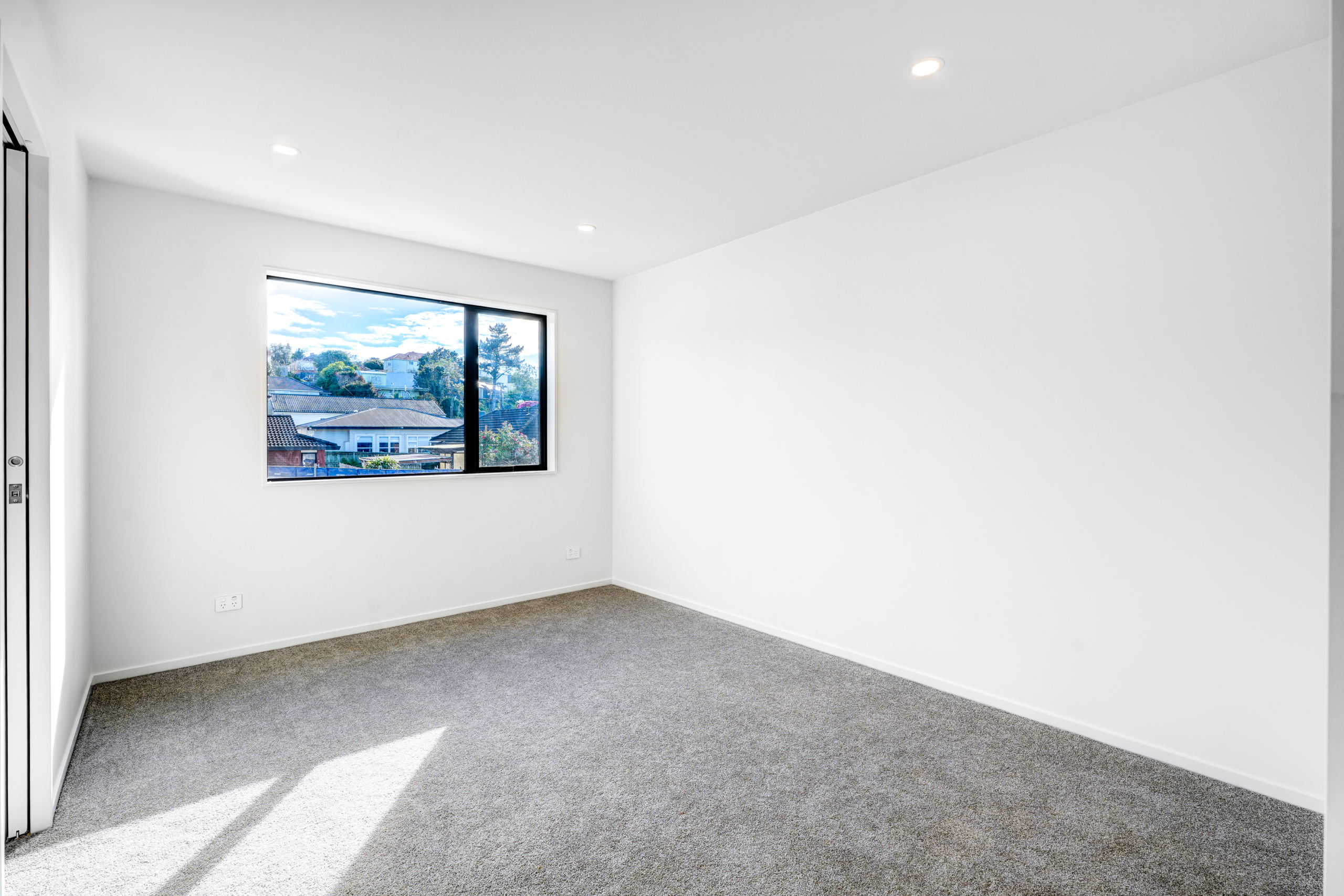 211538135__1784869863-89259-INTERIOR-13 Modern Living in the Heart of Onehunga