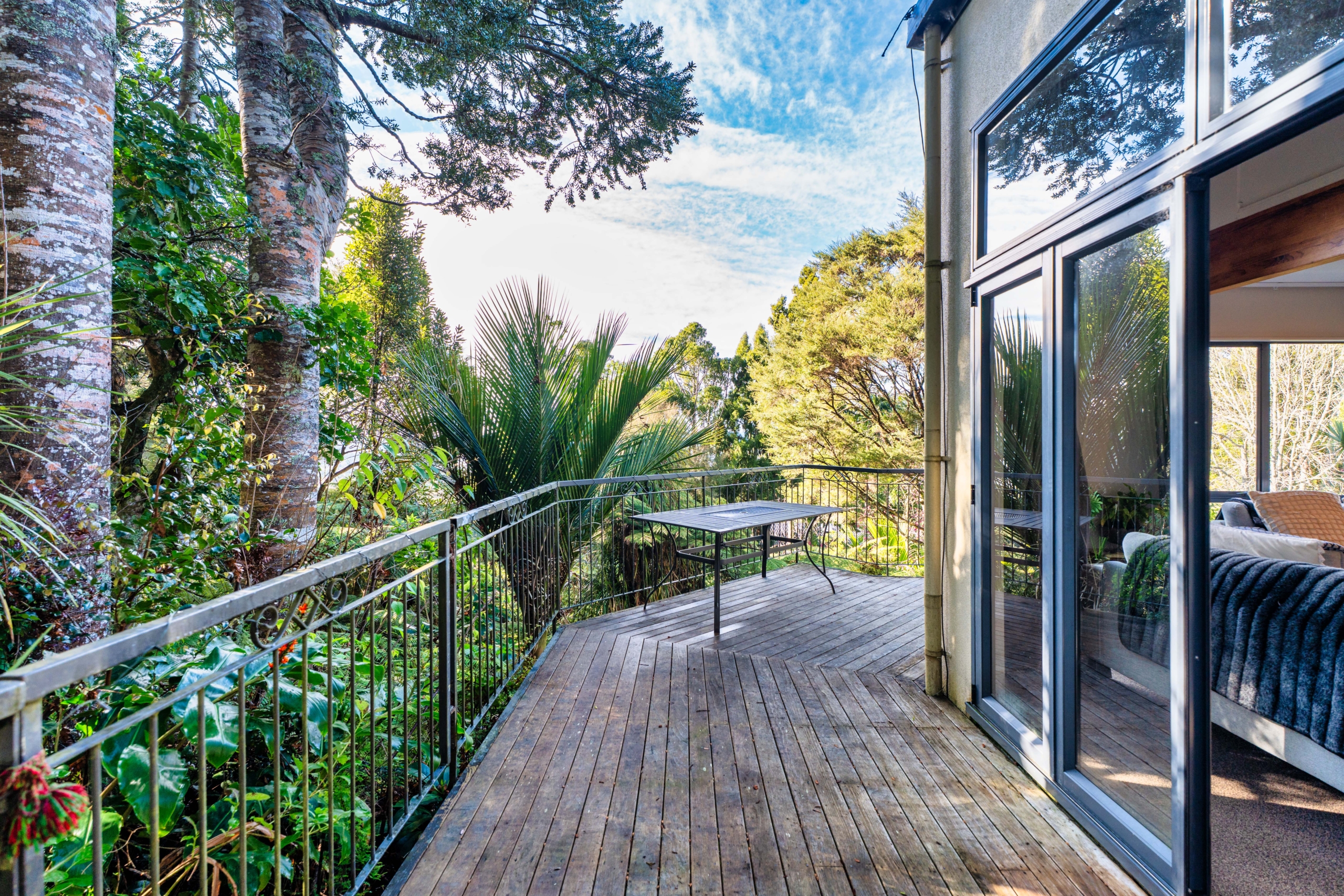 212258224__1785371421-34961-EXTERIOR-1 Build, Renovate or Reimagine
